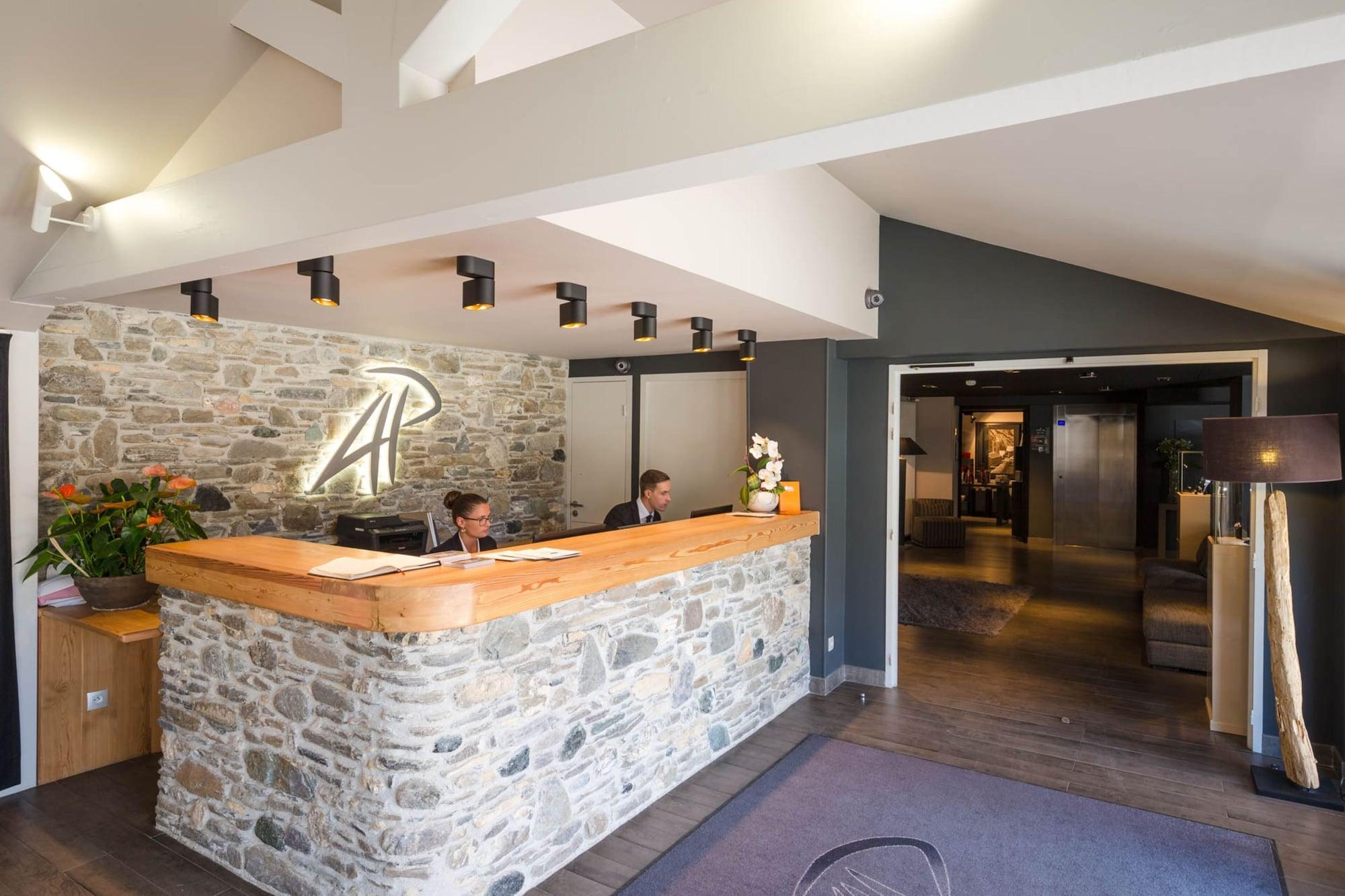 Vista Lobby Hotel & Spa L'Alta Peyra