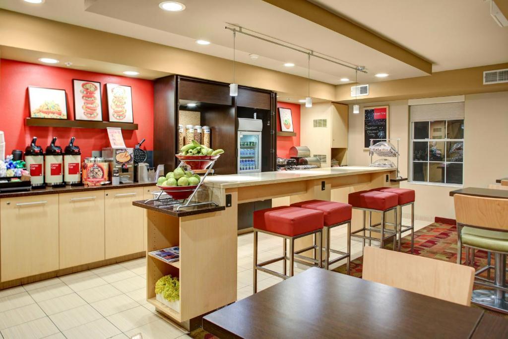 Restaurant Hawthorn Suites by Wyndham Cincinnati NE Mason
