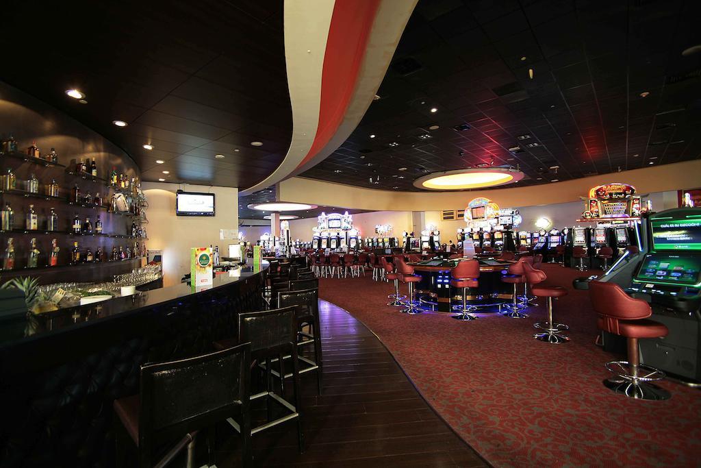 Bar/Salón Antay Casino Y Hotel
