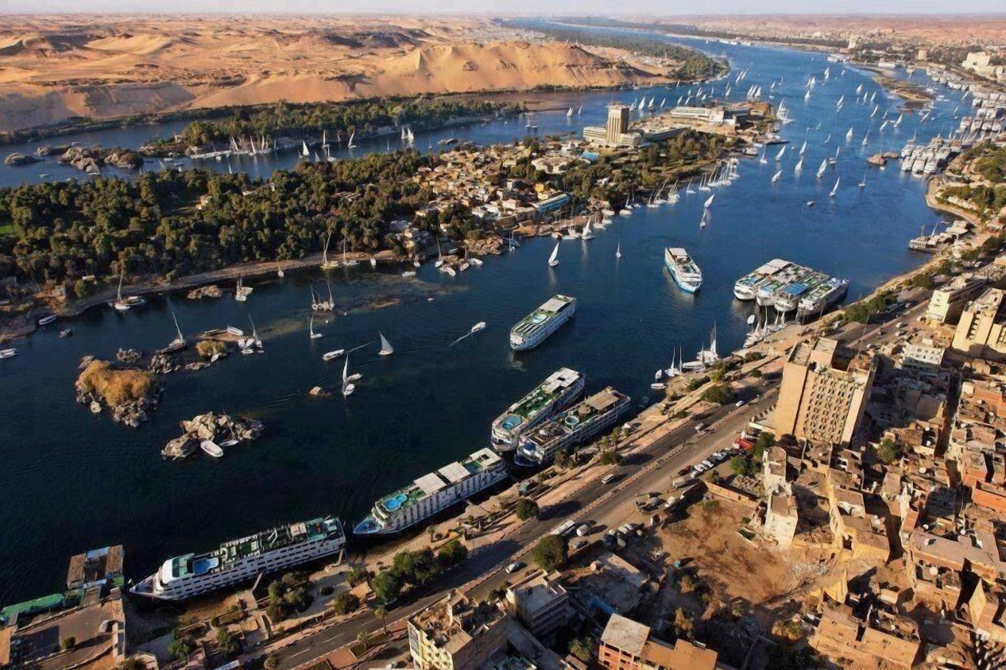 Vista Exterior Nubian oasis hotel aswan
