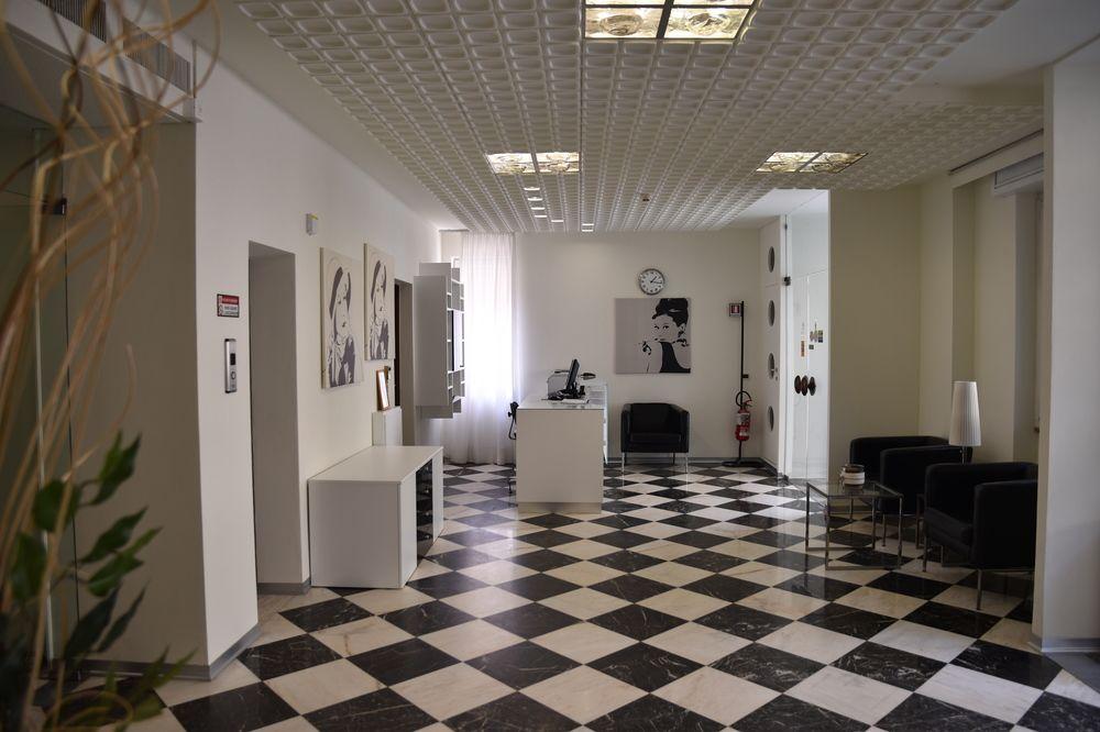 Vista Lobby Hotel Fiesta