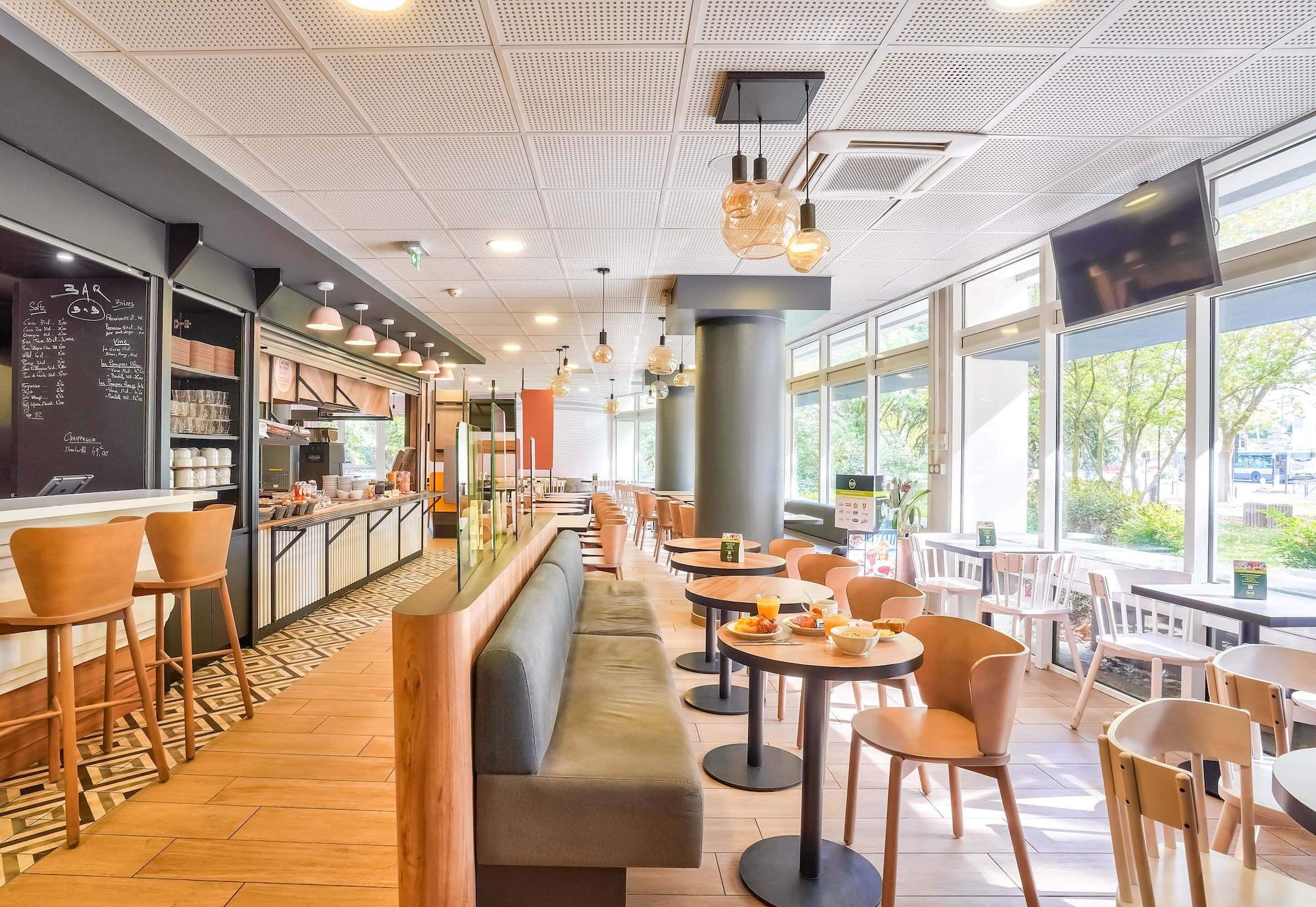 Restaurant B&B HOTEL Paris Malakoff Parc des Expositions