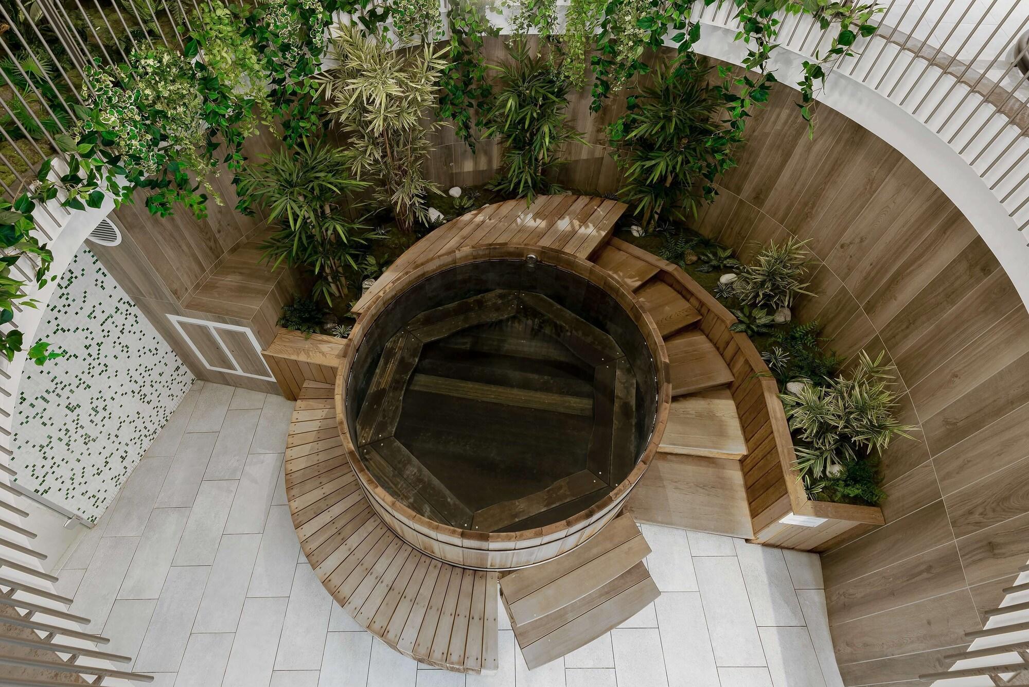 Spa Golden Tulip Lyon Ouest Techlid - Hotel and Spa