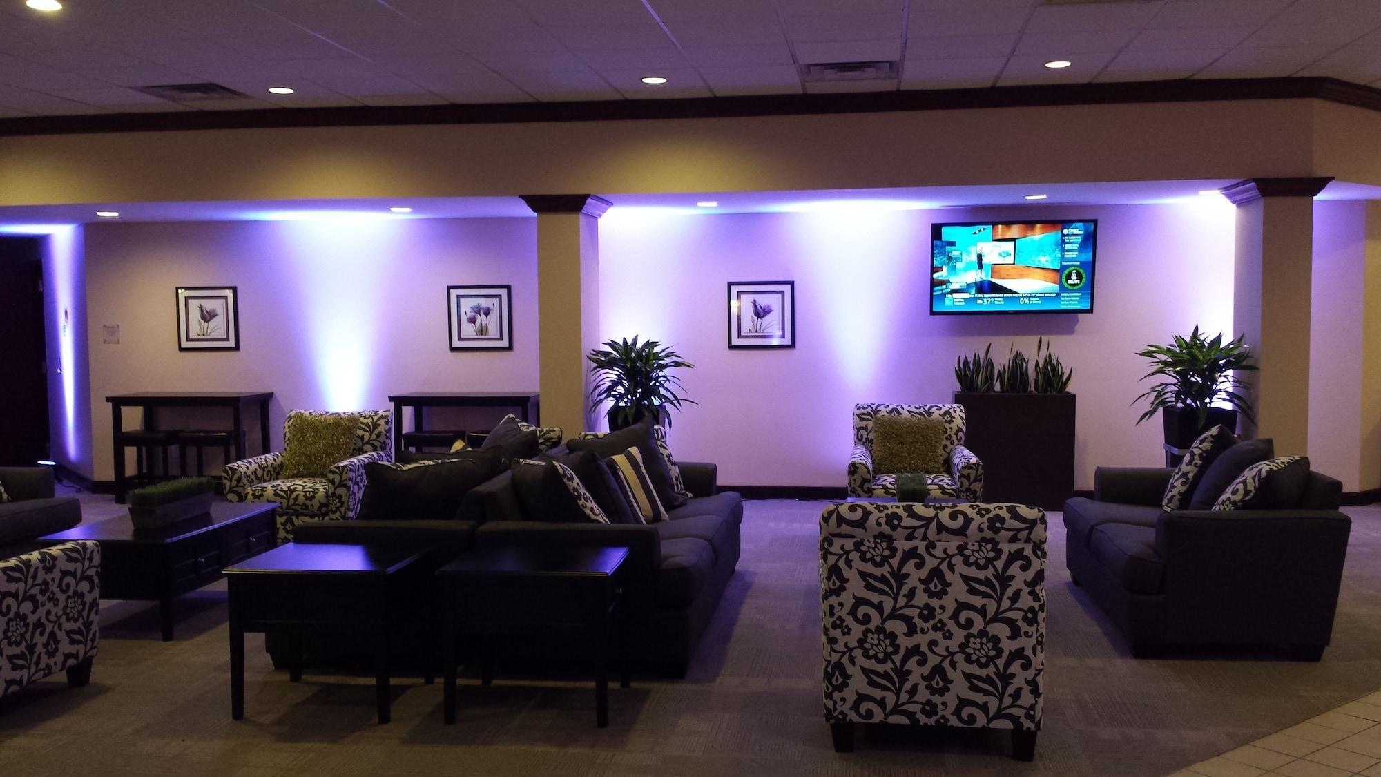 Vista Lobby Garden Hotel and Conference Center