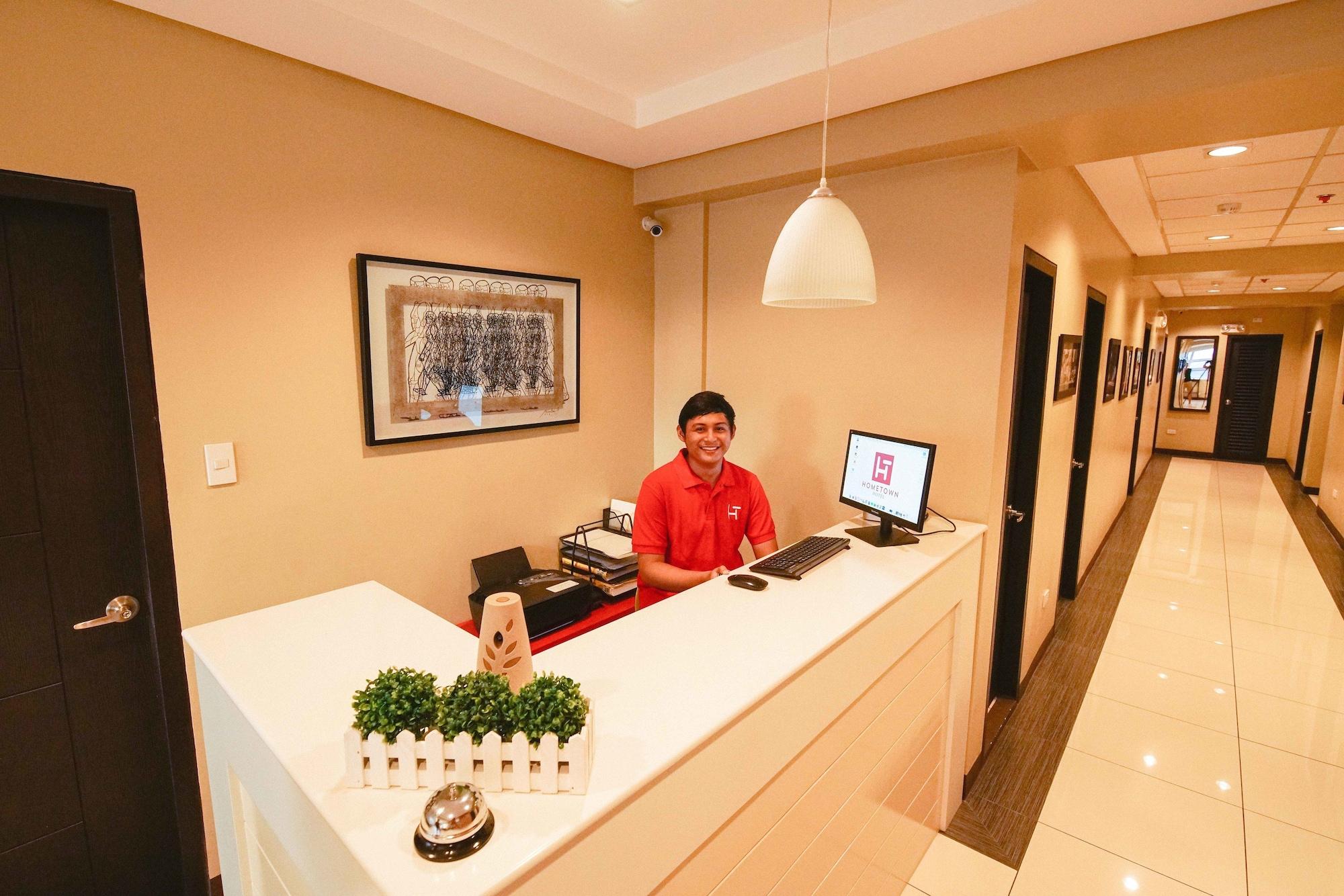 Vista Lobby Hometown Hotel Makati - Edsa
