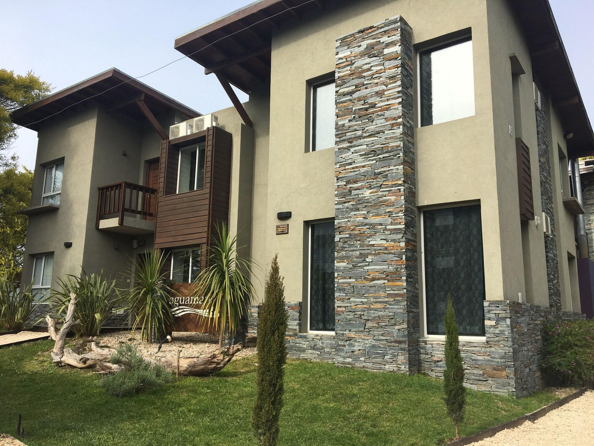 Vista Exterior Aguamansa