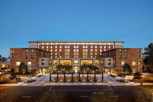 Alojamiento - Luskin Hotel