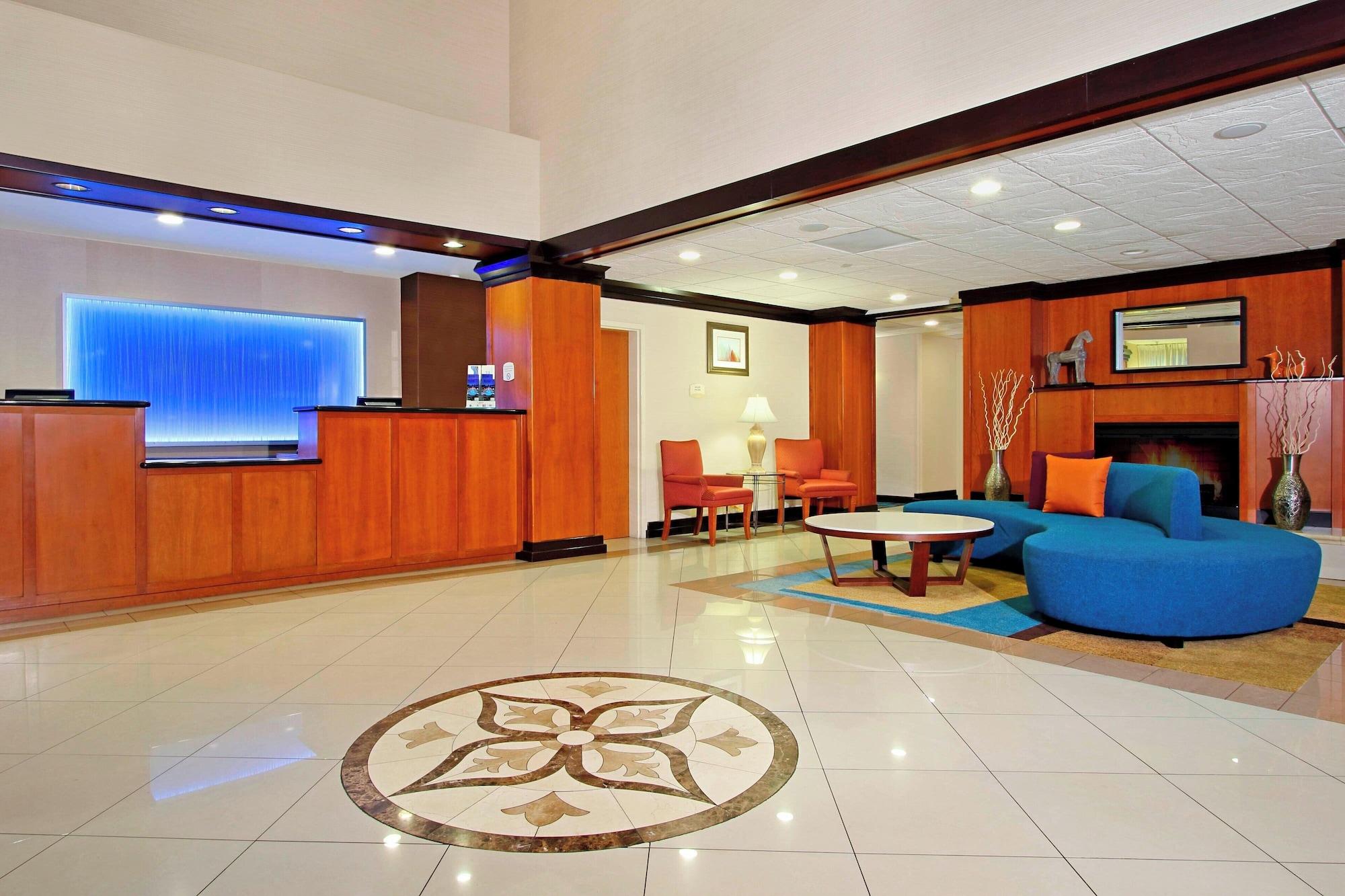 Vista Lobby Fairfield Inn & Suites by Marriott Fairfield Napa Valley