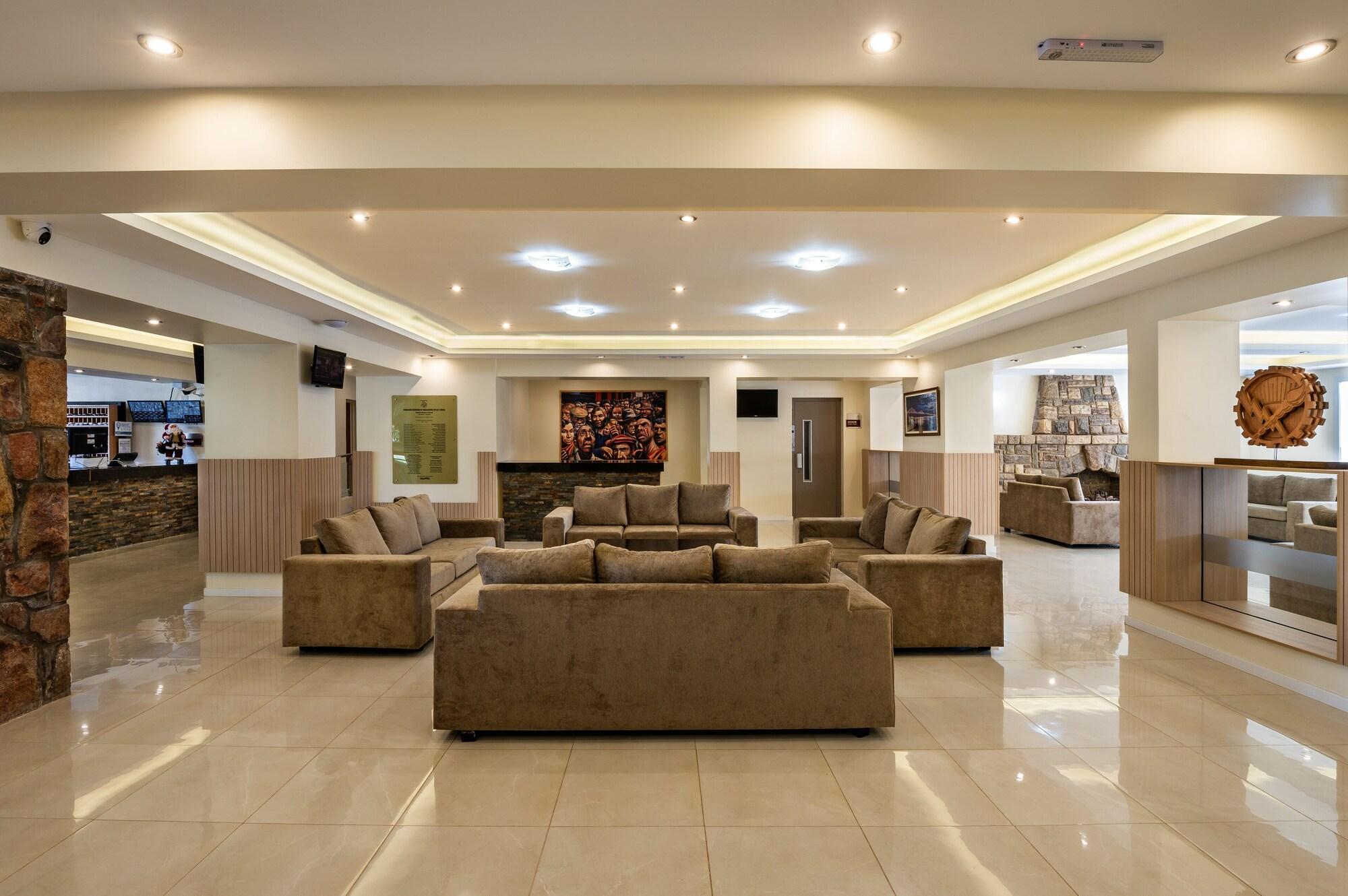 Vista Lobby Intersur Hotel La Cumbre