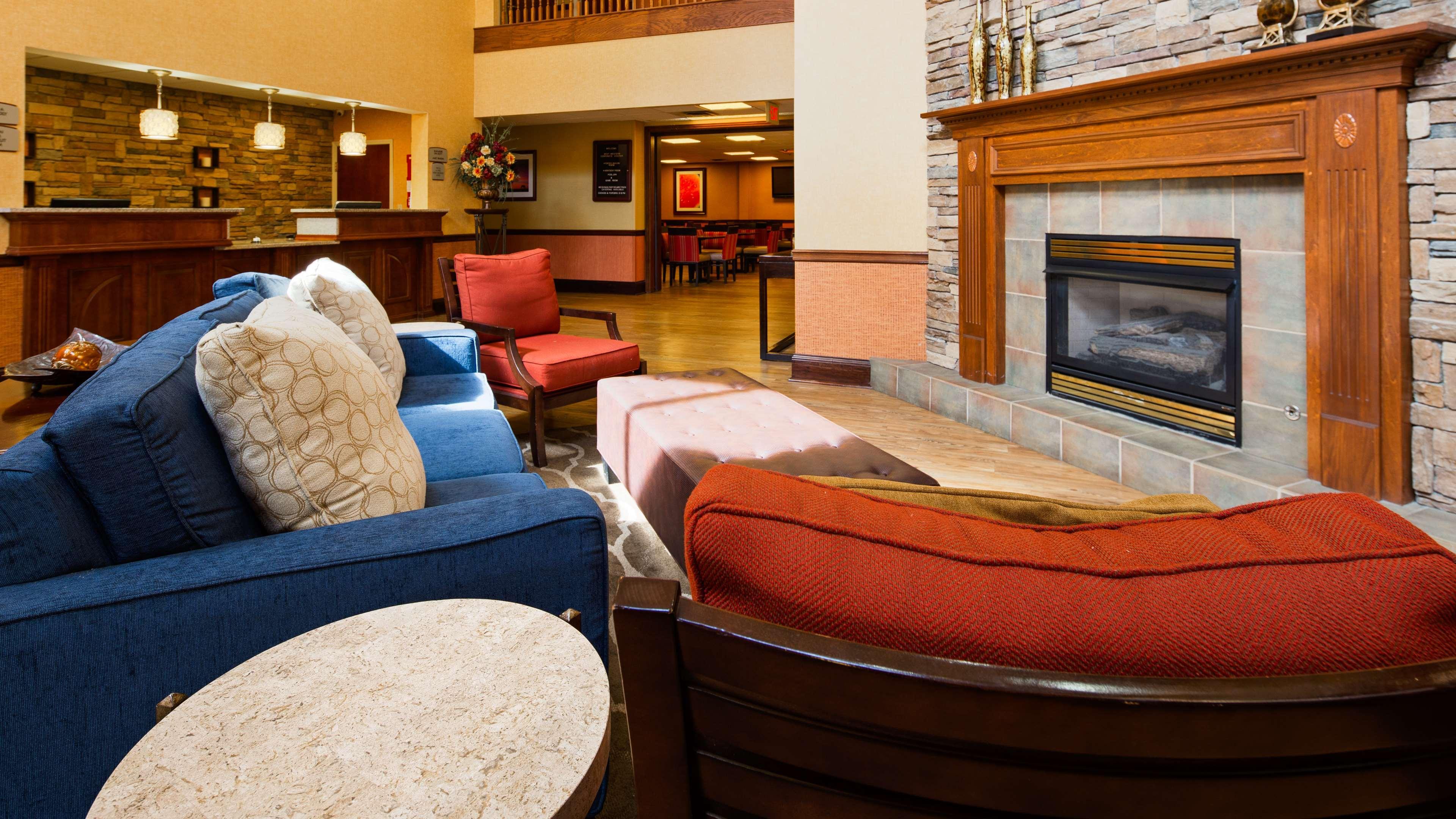 Vista Lobby Best Western Plus Georgetown Corporate Center Hotel