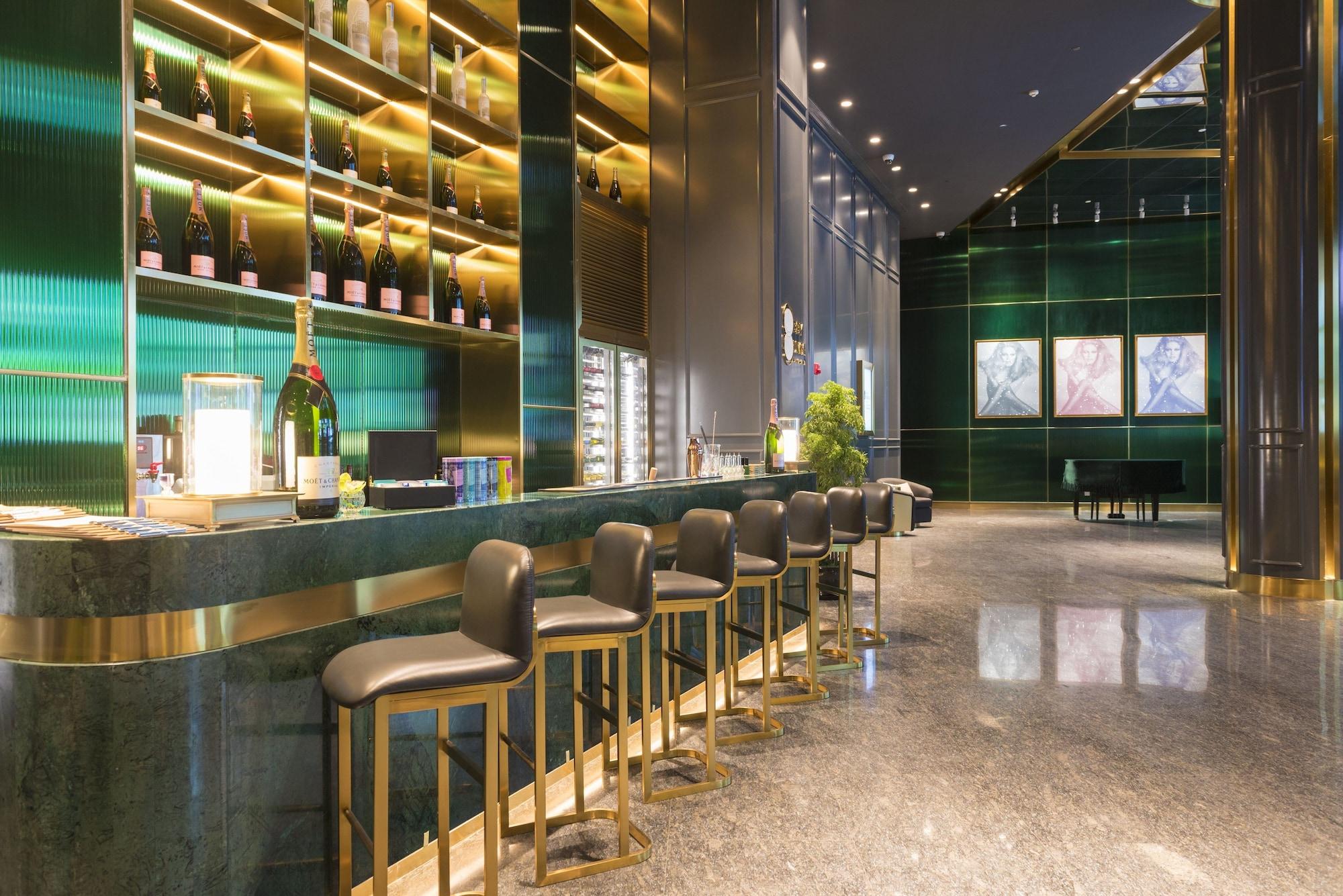 Vista Exterior Hotel Indigo Shanghai Jing'An by IHG