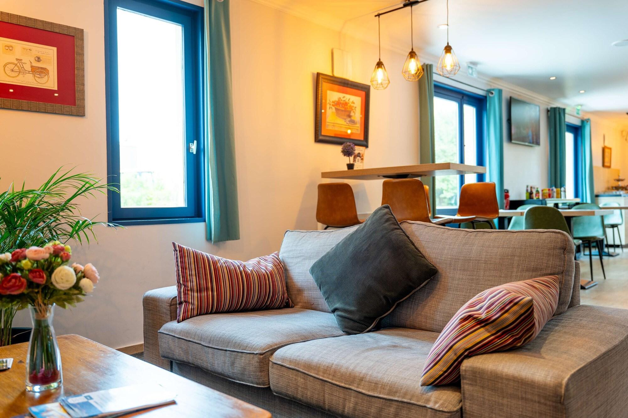 Vista Lobby Kyriad Creil - Chantilly Nord