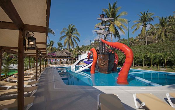 Vista Playa de Oro Manzanillo All Inclusive
