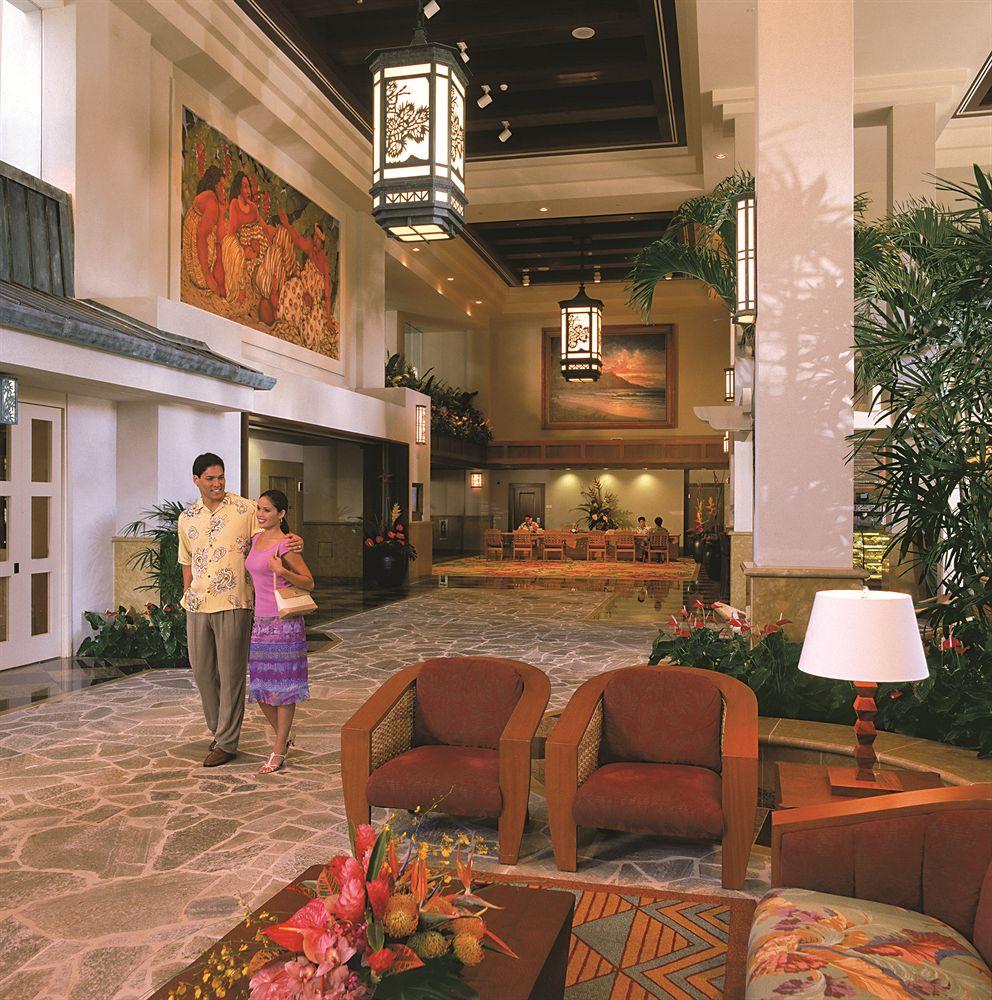 Vista Lobby Hilton Grand Vacations at Hilton Hawaiian Village