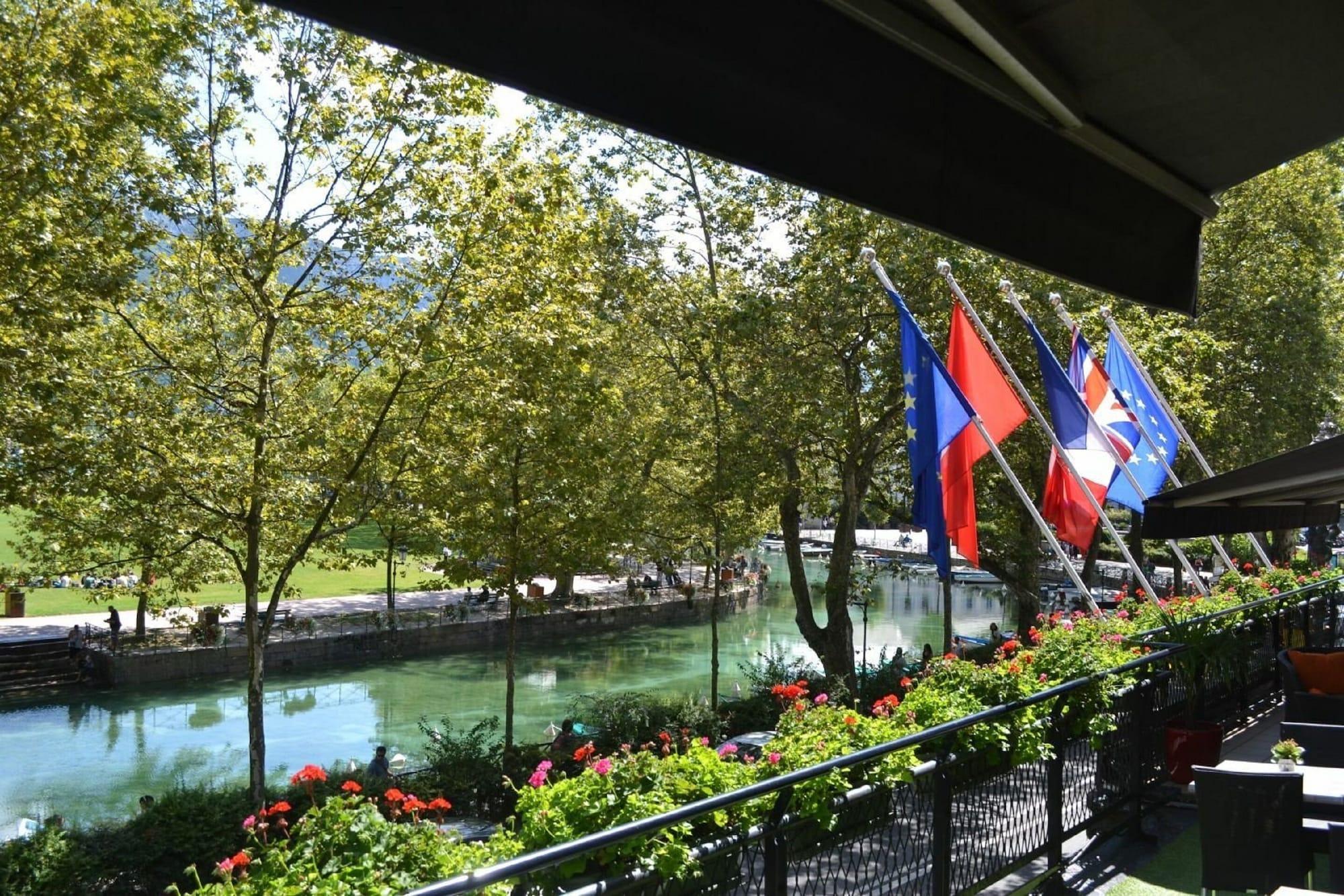 Vista Exterior Splendid Hotel Lac d'Annecy - Handwritten Collection