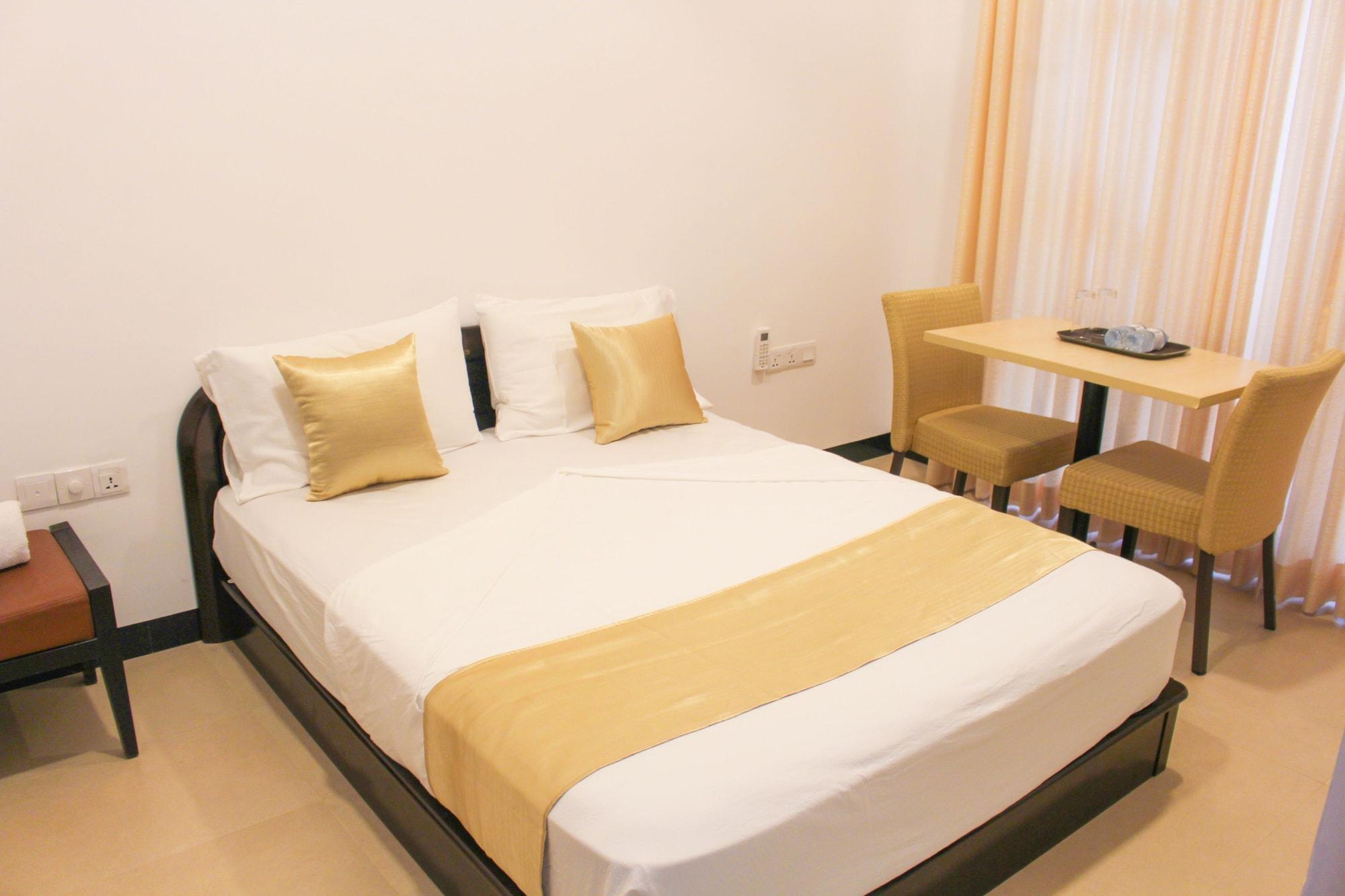 Varios Hotel Digana Villa