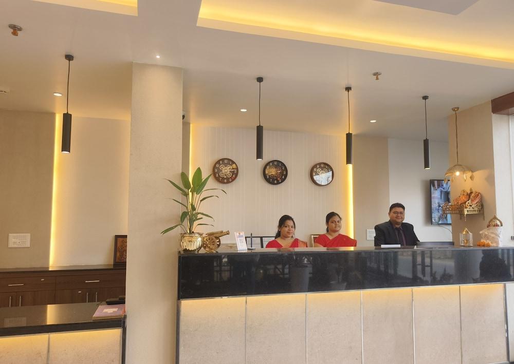 Varios Hotel Palace View