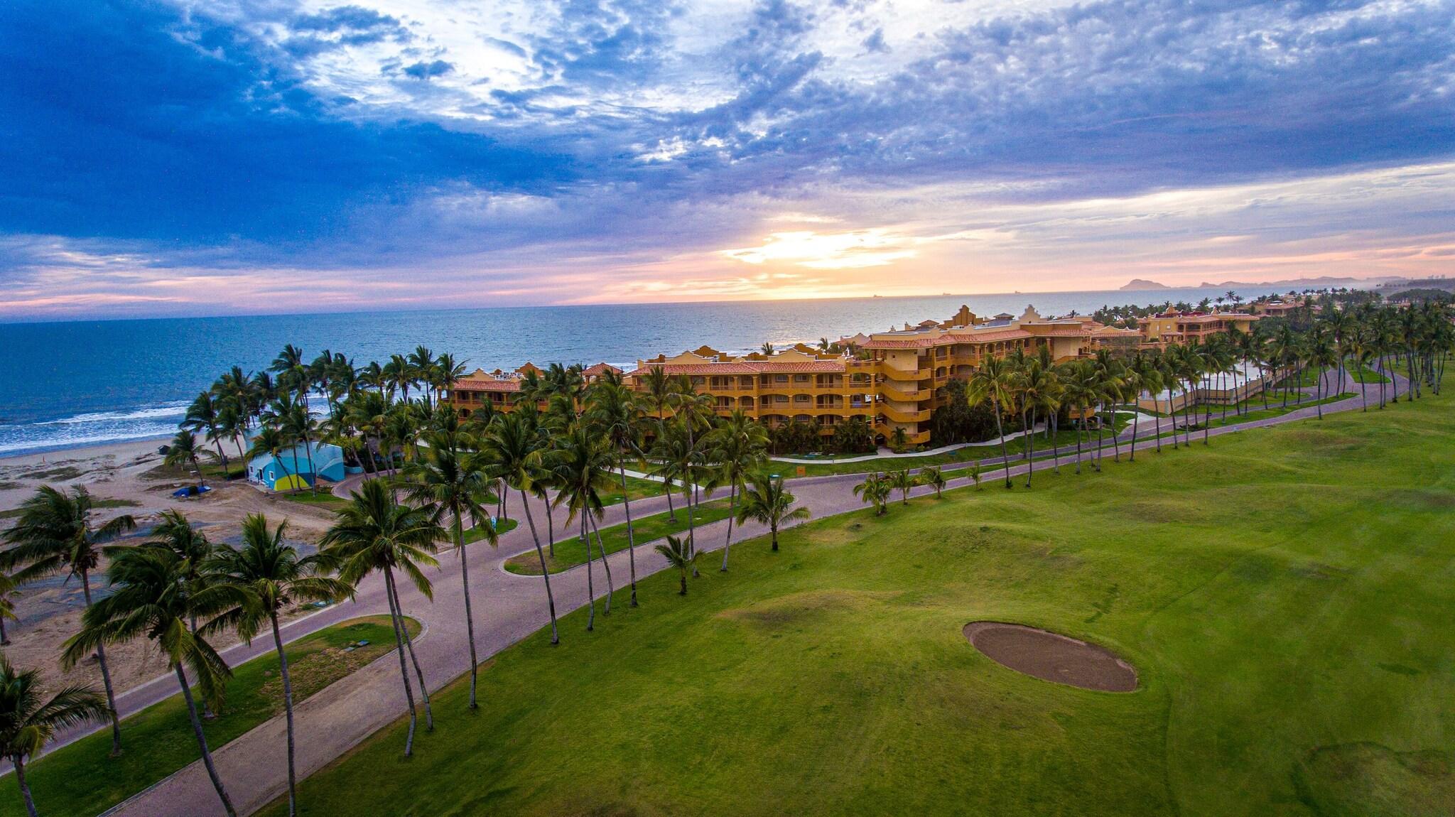 Vista Exterior Luxury Suites By Estrella del Mar