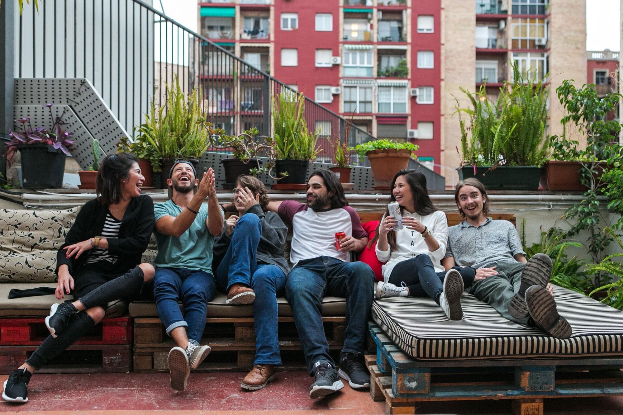 Varios Pars Tailor's Hostel