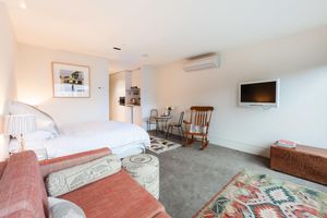 Alquiler Vacacional - CELESTE, 1BDR East Melbourne Apartment