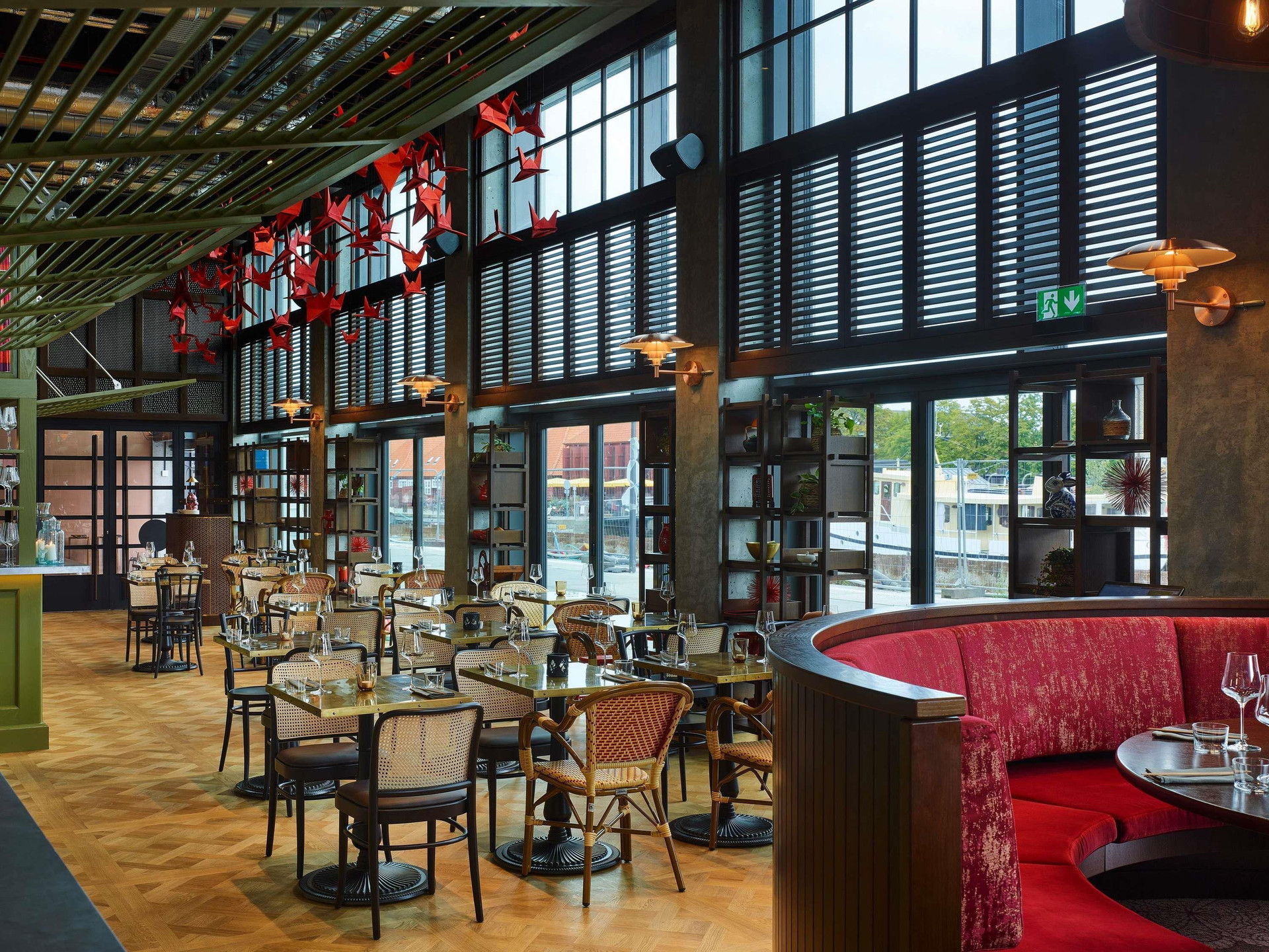 Restaurant 25hours Hotel Paper Island