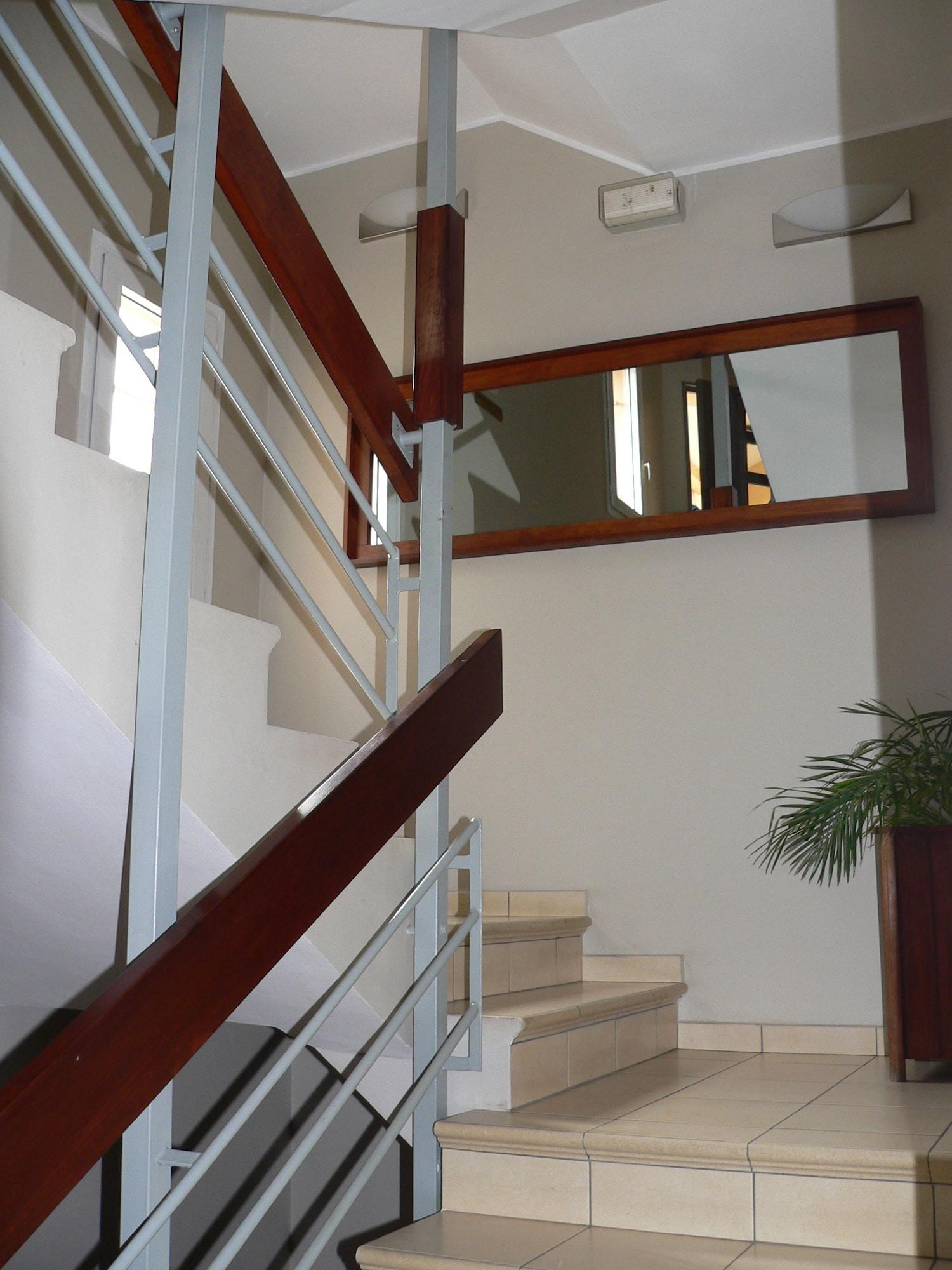 Varios La Residence du Rova