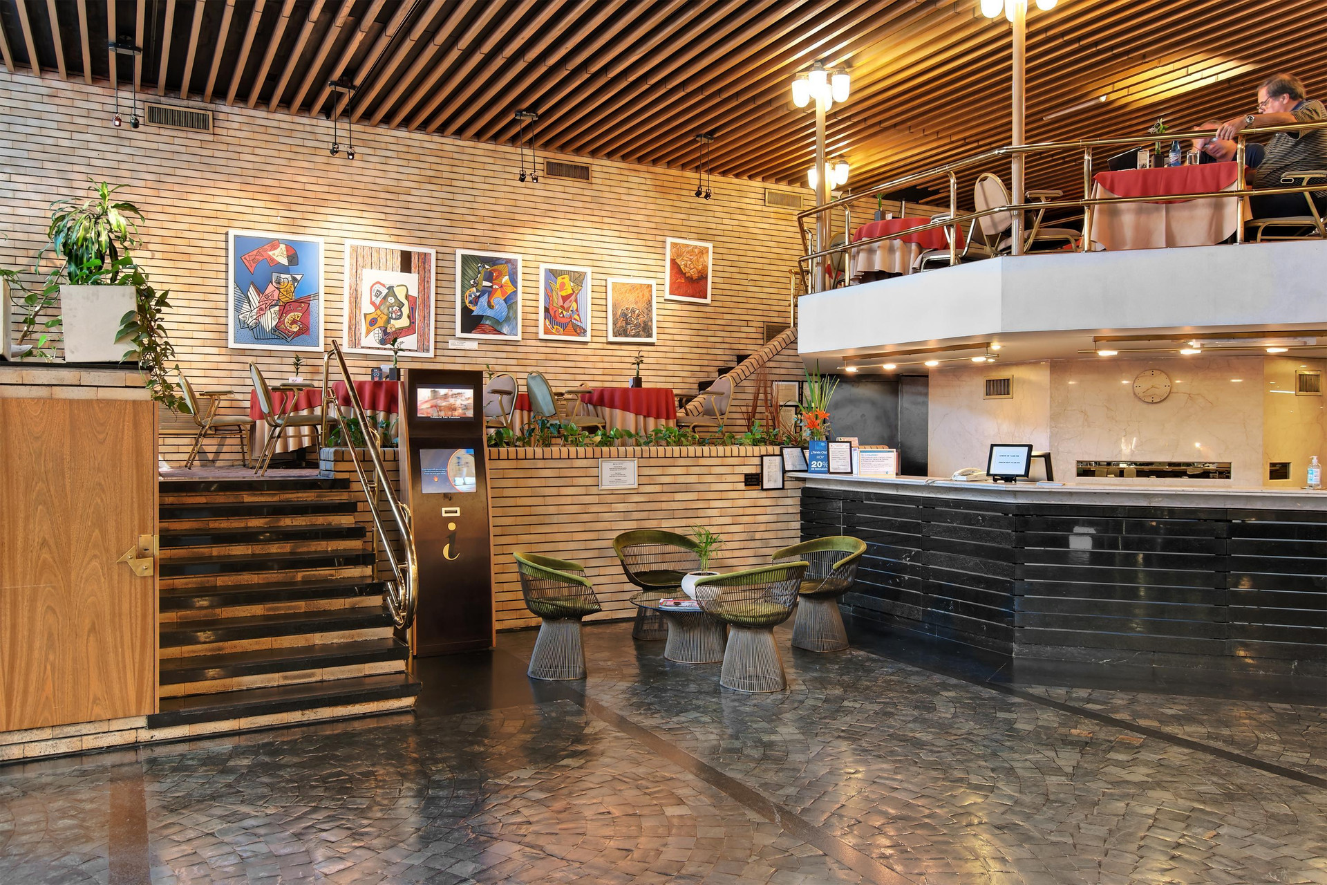 Vista Exterior Regente Palace Hotel