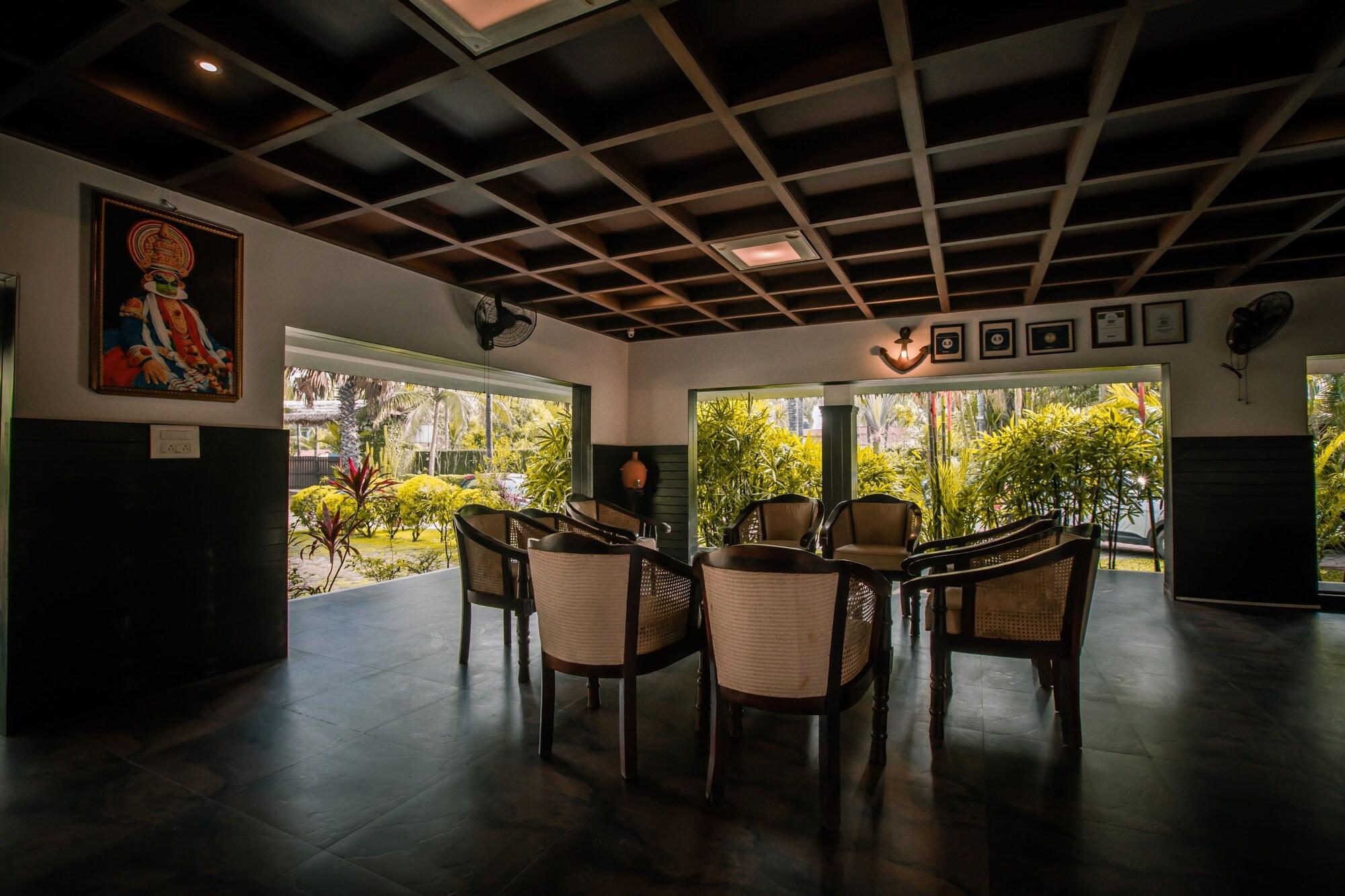 Vista Lobby Malabar Ocean Front Resort & Spa