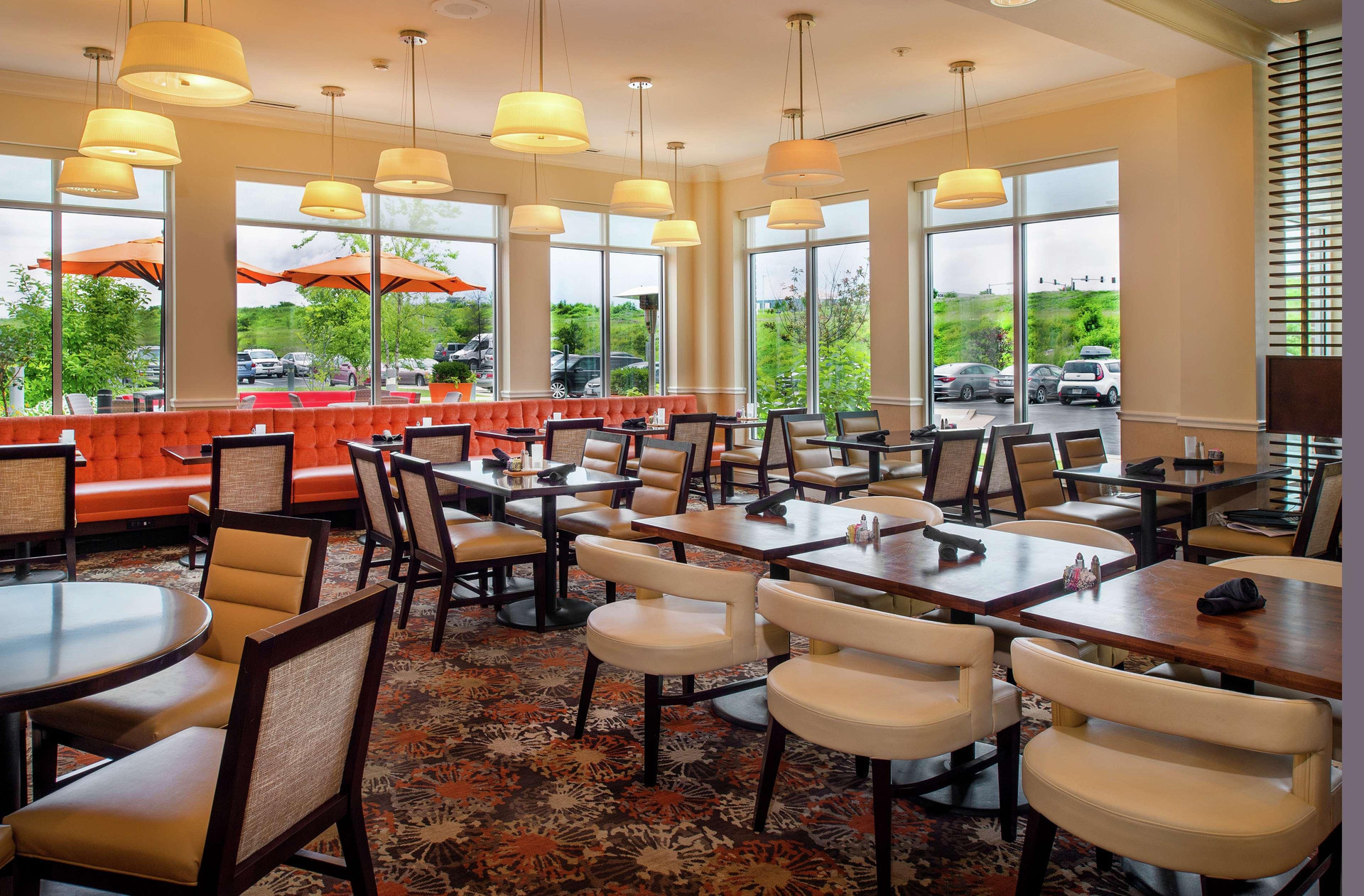 Restaurant Hilton Garden Inn St. Louis Airport