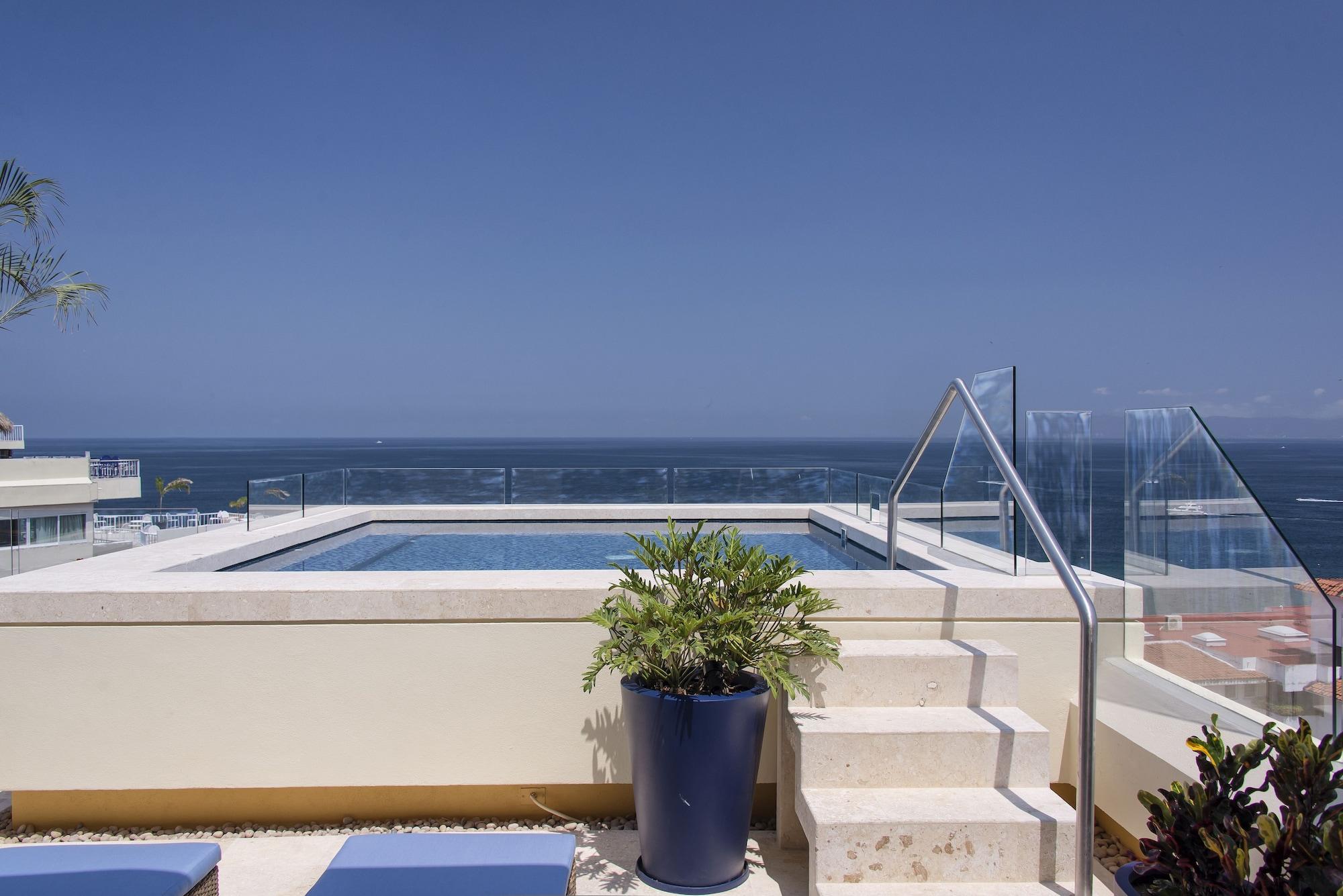 Vista Piscina V Azul Vallarta - Luxury Vacation Rental- Adults Only