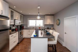 Renta temporal - Spacious Bachelor Private Unit, Near Stampede, Inglewood, DT