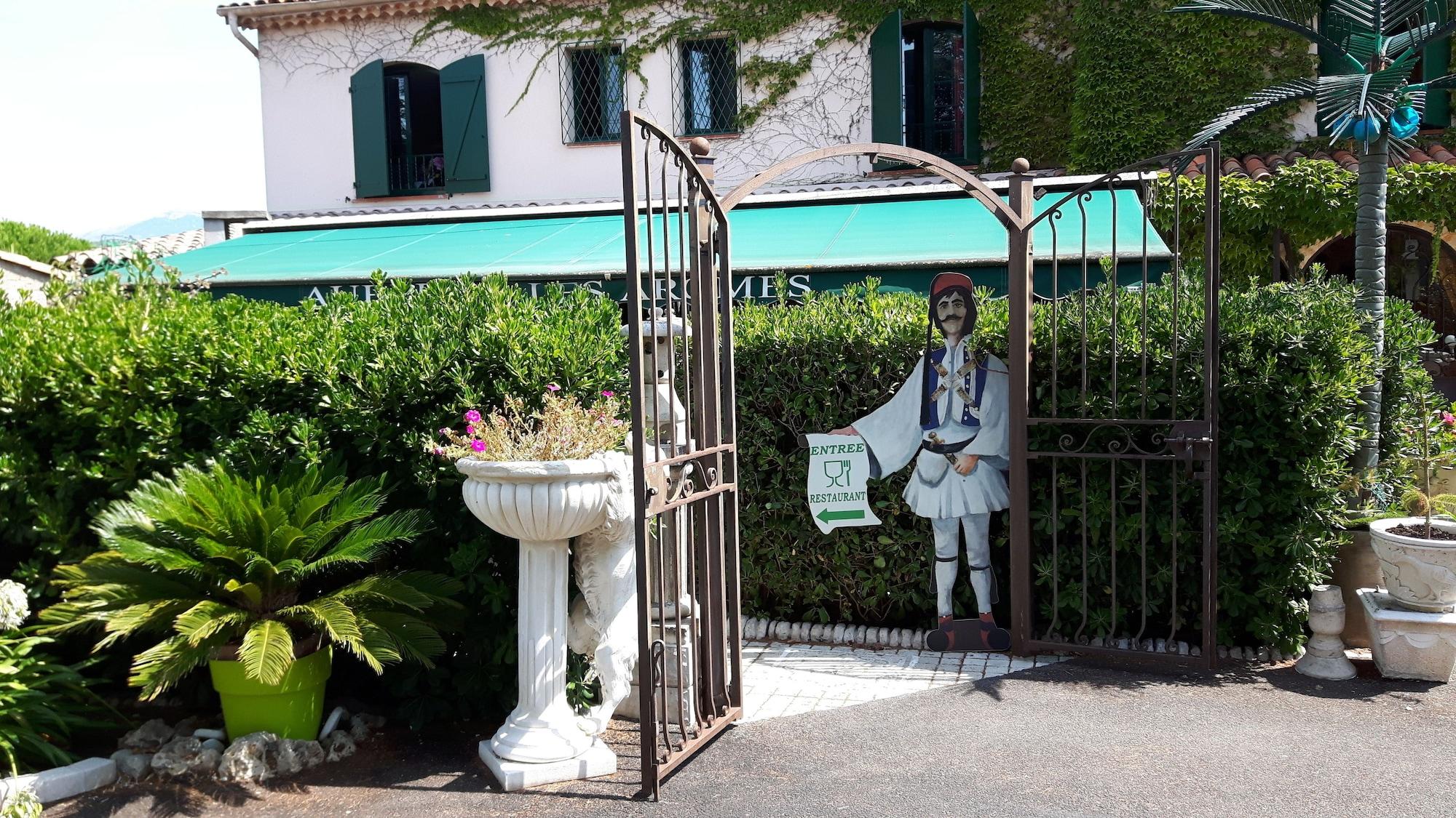 Vista Exterior Auberge Les Arômes