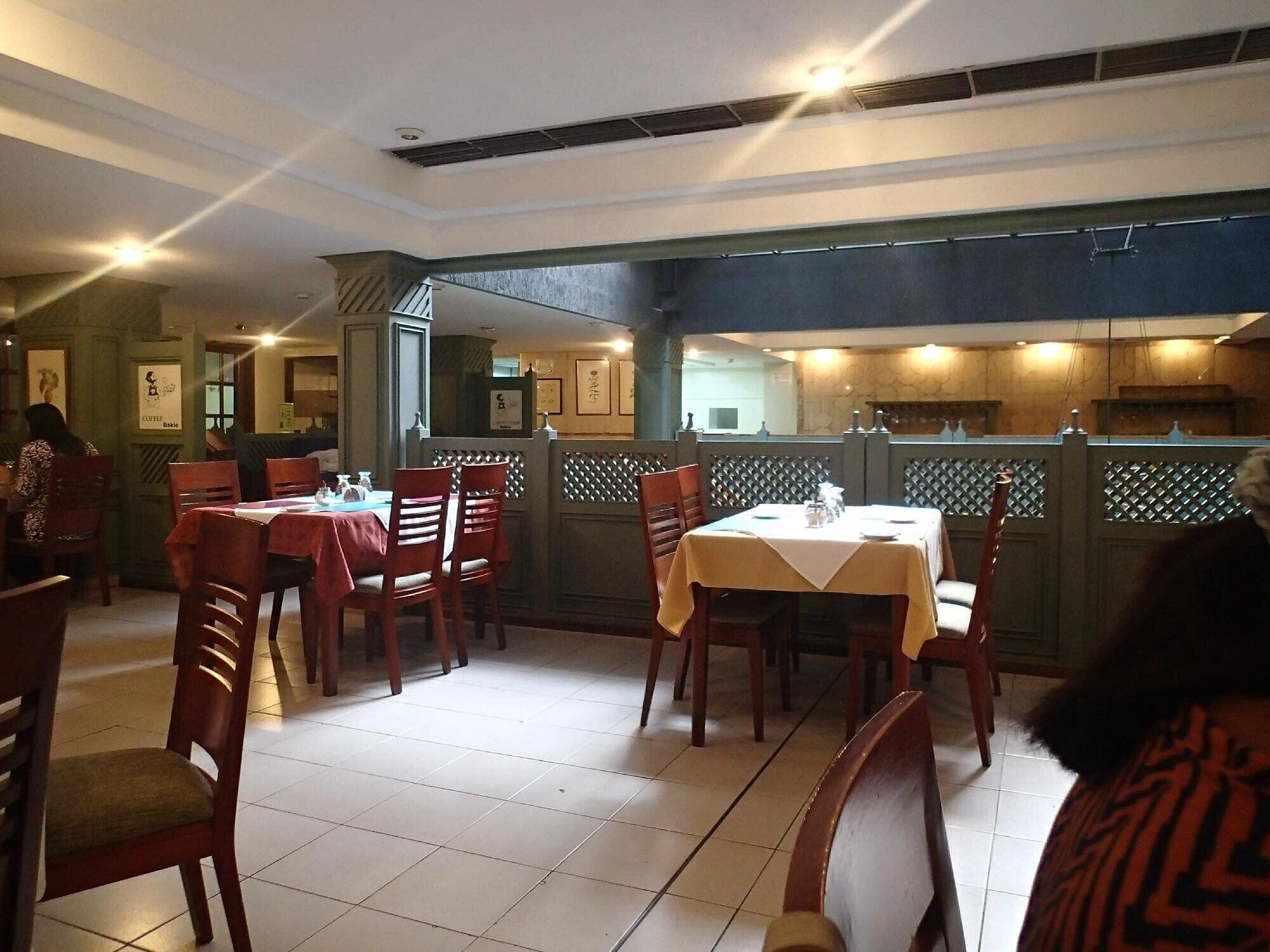 Restaurant Hotel Lincoln Suites