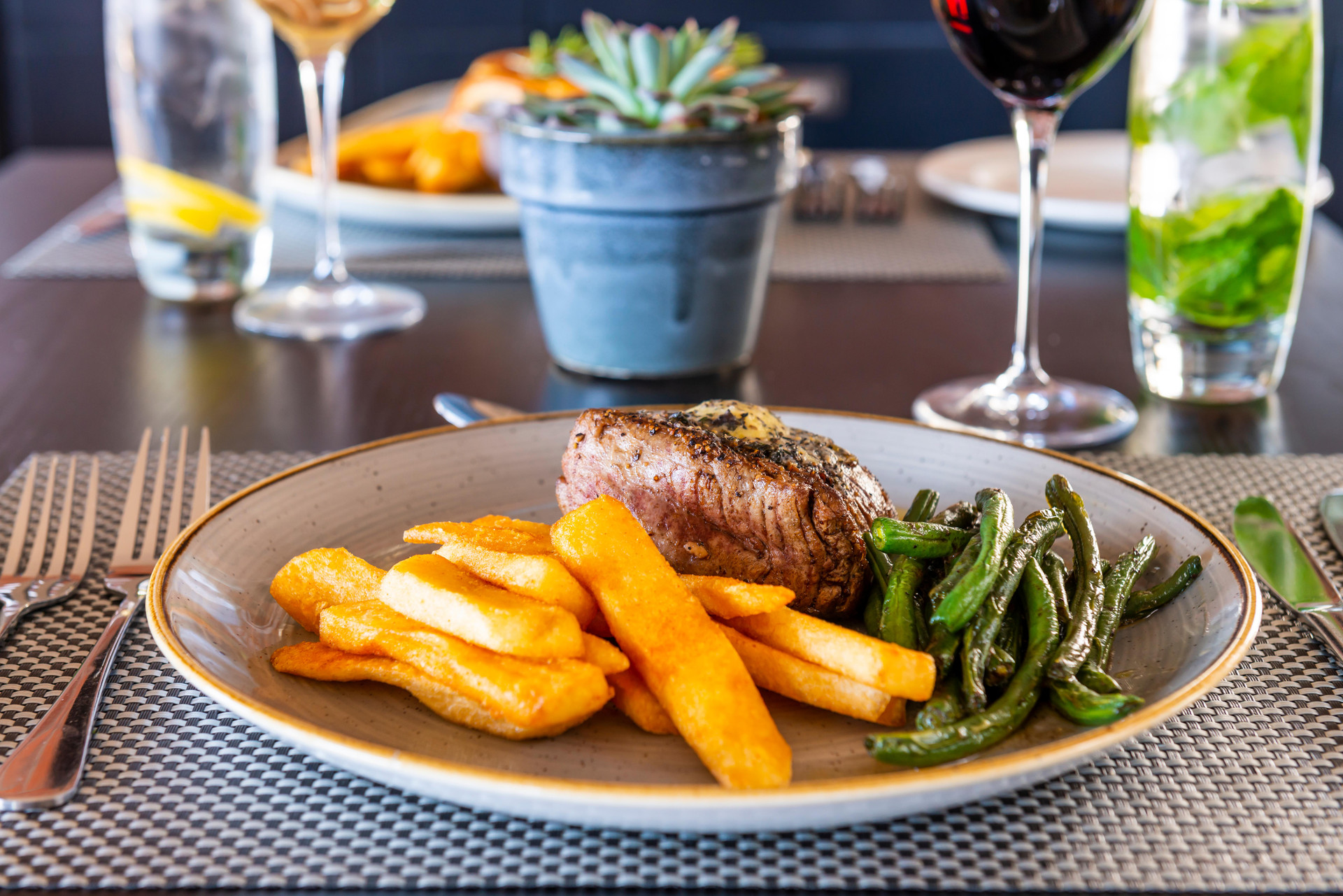 Restaurant aha Harbour Bridge Hotel & Suites