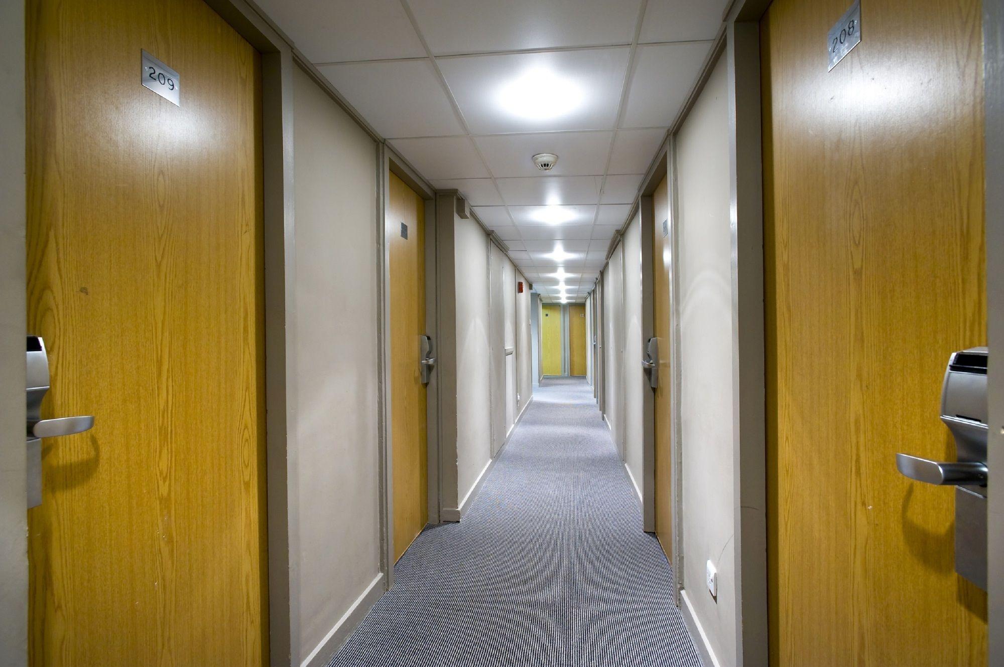 Varios Hotel Lily