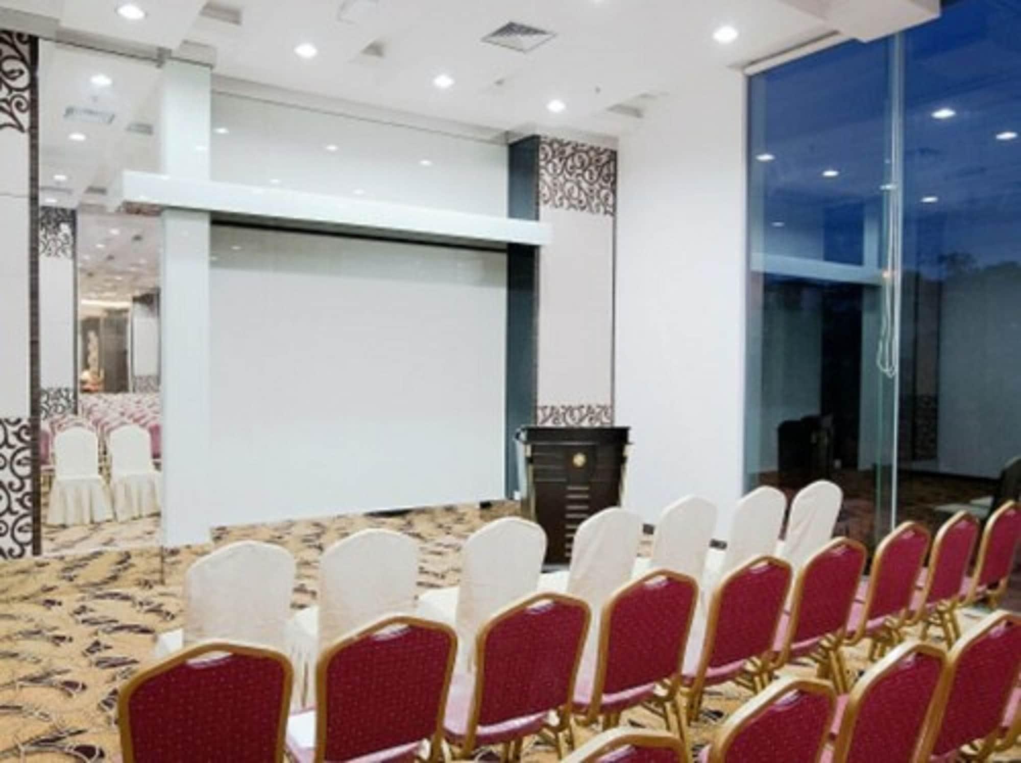 Sala de Reuniones Hotel S. Damansara