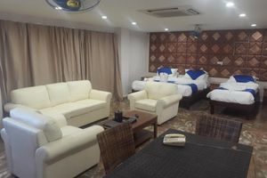 Alojamiento - The President Hotel