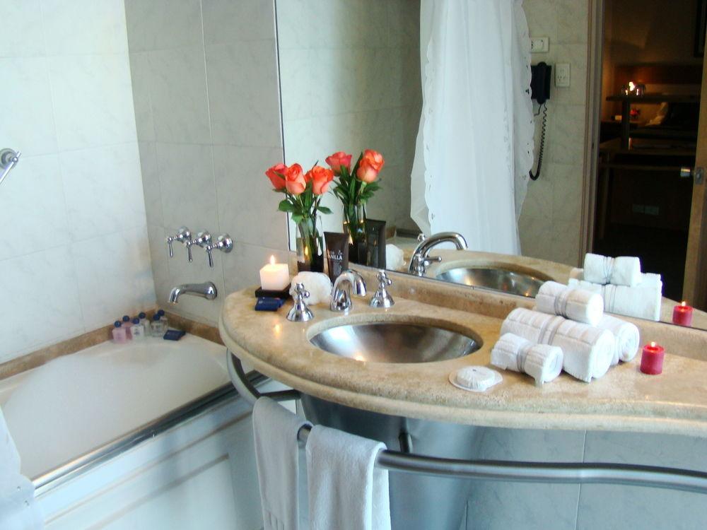 Equipamiento de Habitación Interplaza Hotel