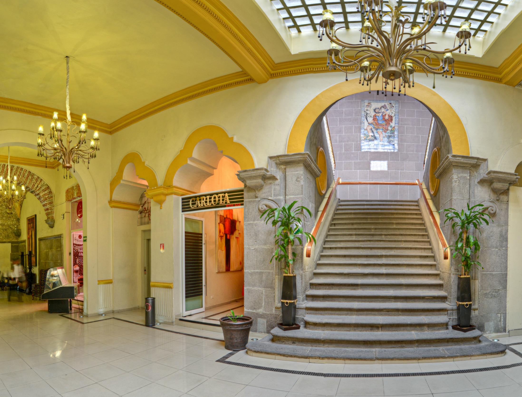 Vista Lobby Hotel La Alhondiga