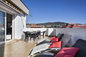 Alquiler Vacacional - Bright and spacious apartment with a large terrace in a residential area