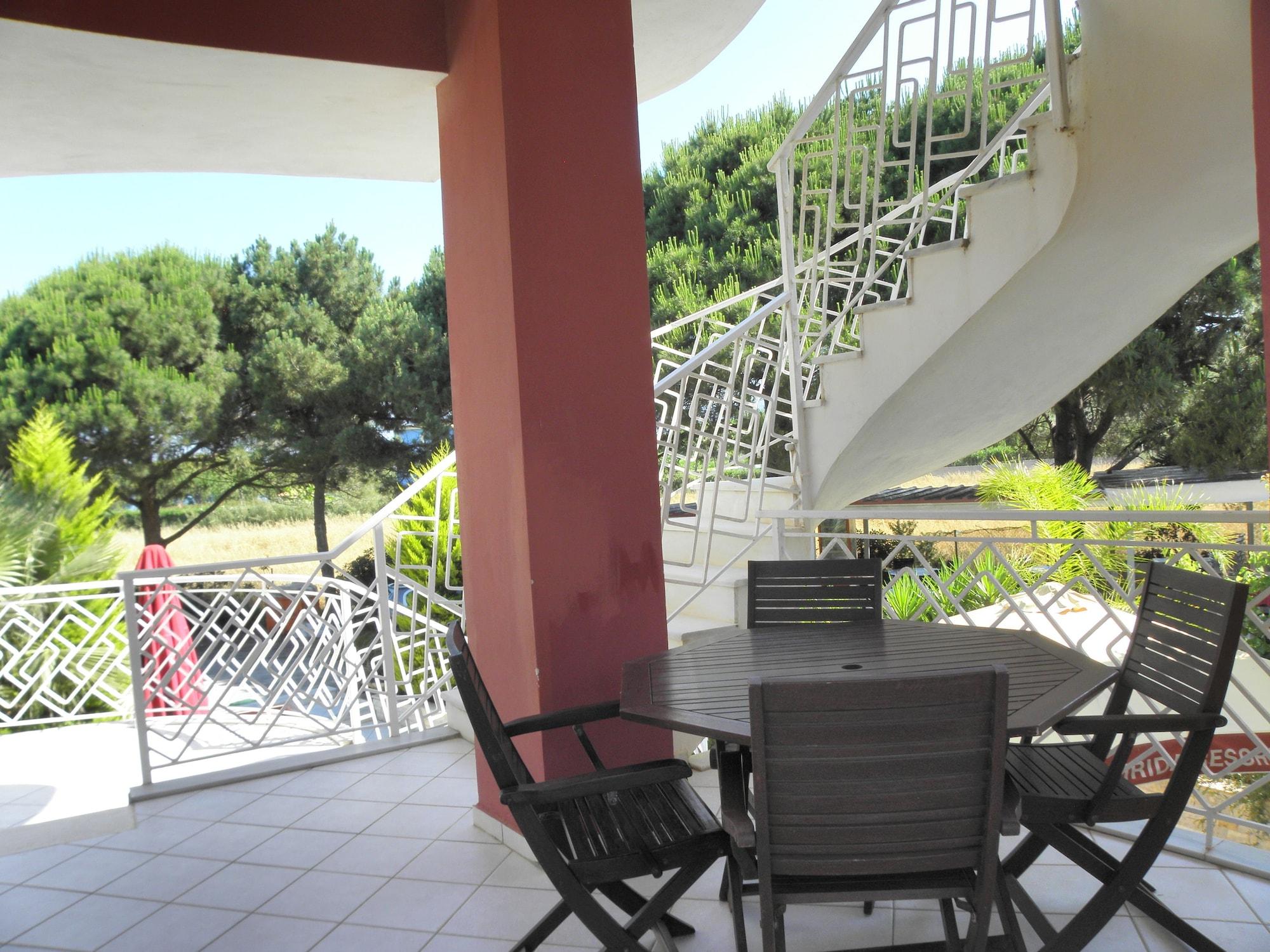 Vista Lobby Irida Resort