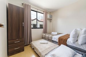 Alquiler Vacacional - Entire Townhome 3BR & 3BA Best for Groups with Parking, Washer, WiFi and Netflix