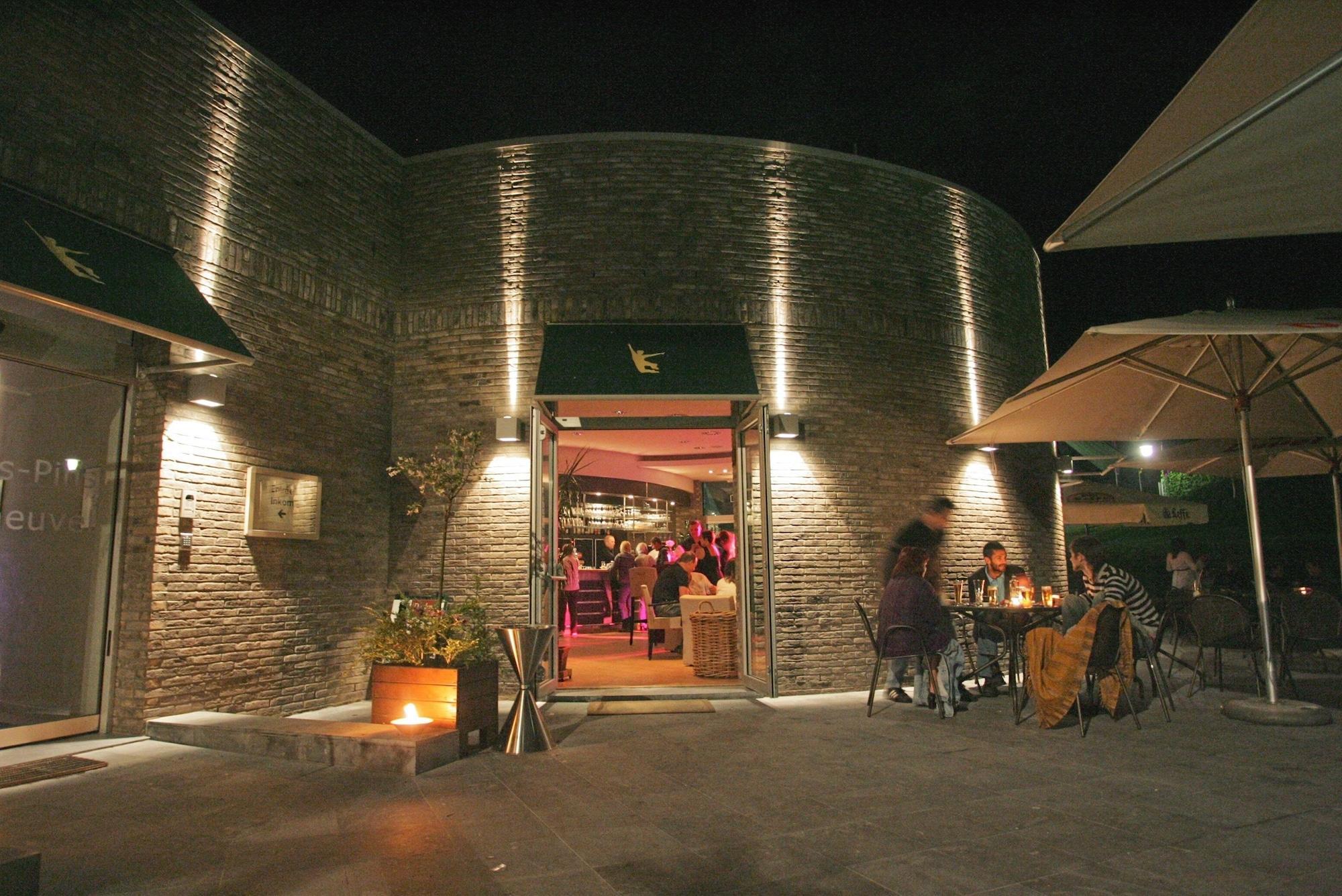 Bar/Salón Mont-des-Pins/Dennenheuvel