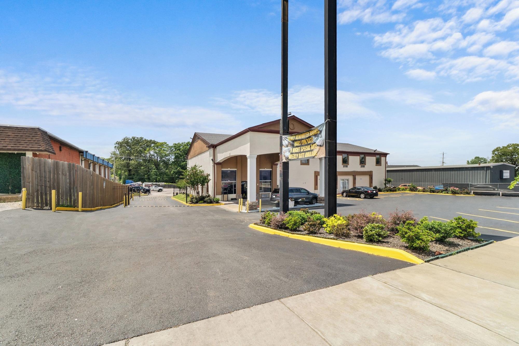 Vista Exterior Red Roof Inn Memphis - Graceland/ Airport