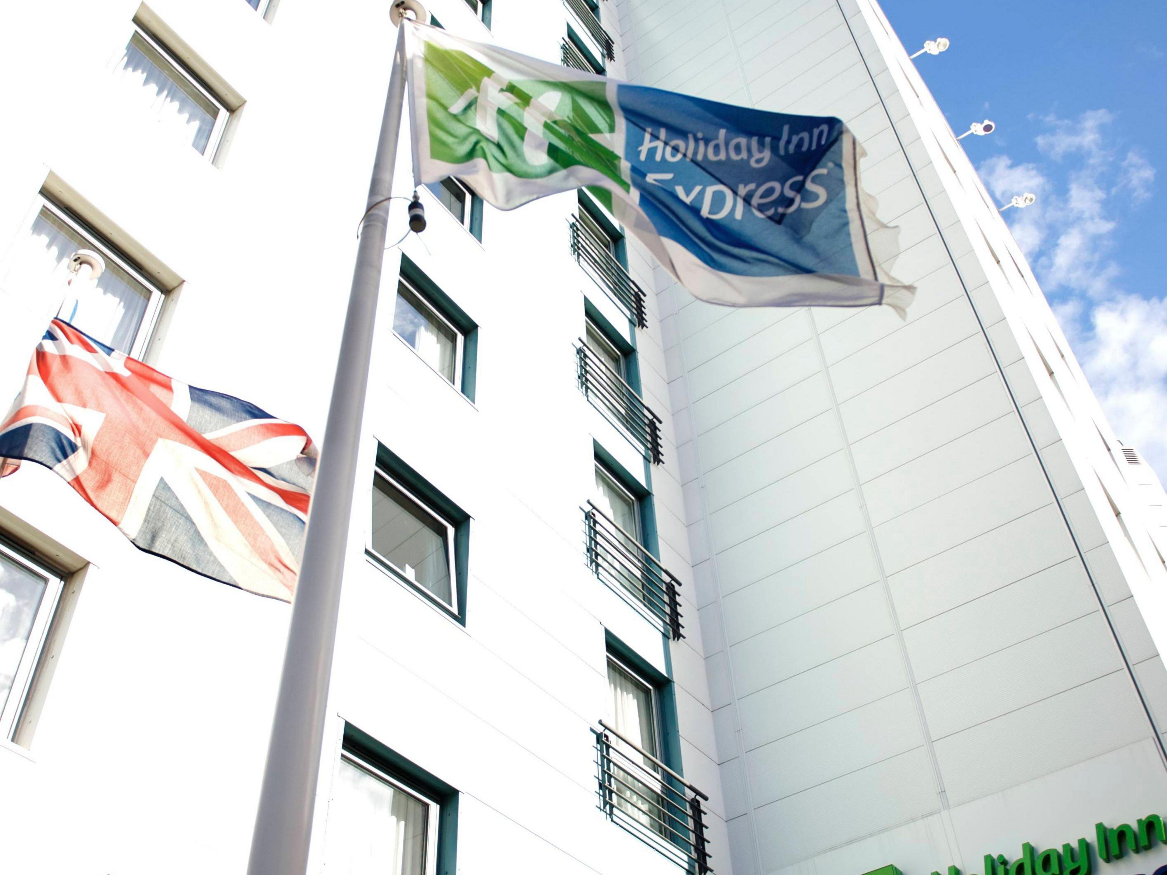 Vista Exterior Holiday Inn Express London Croydon by IHG