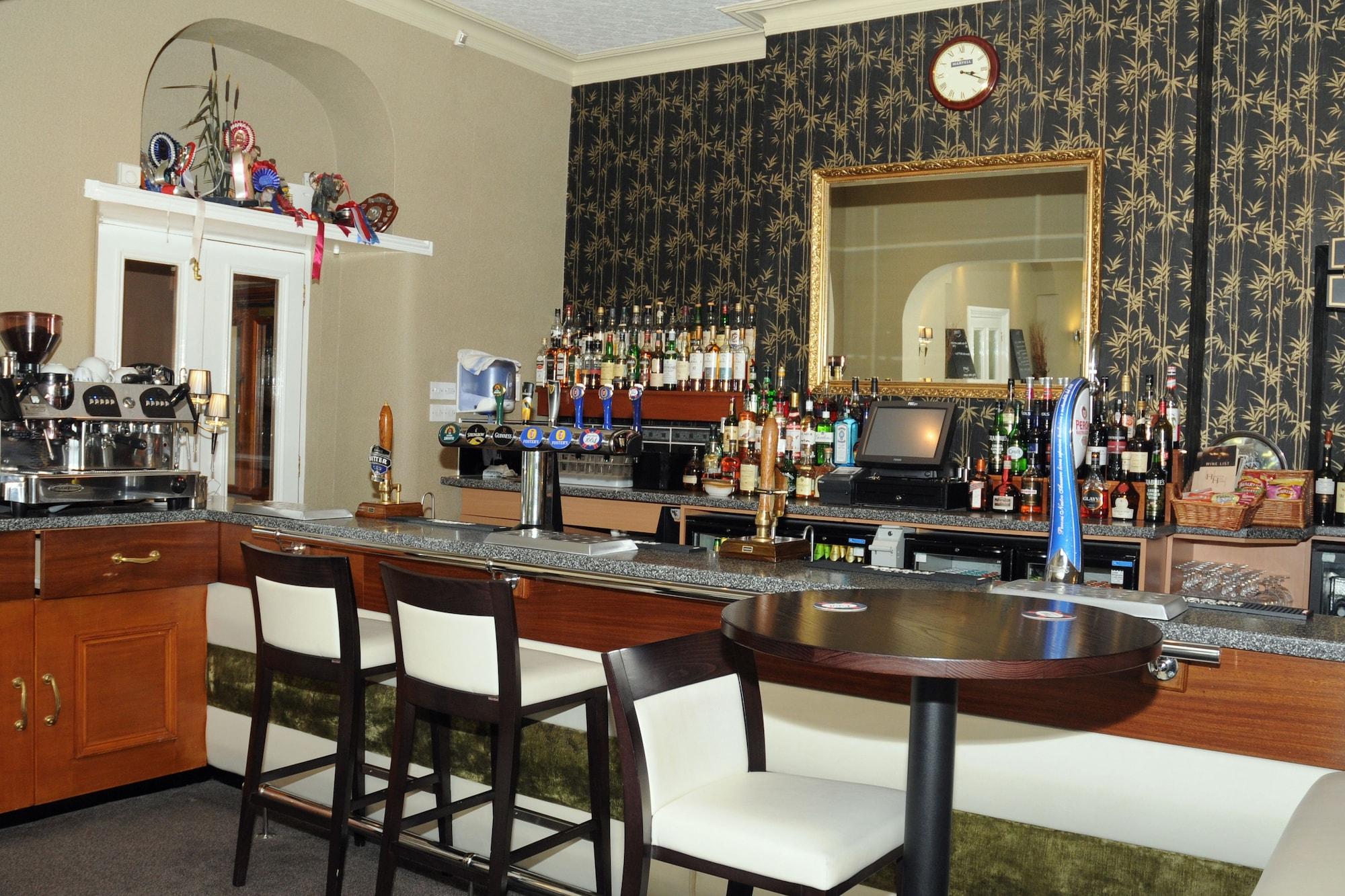 Bar/Salón Hundith Hill Hotel
