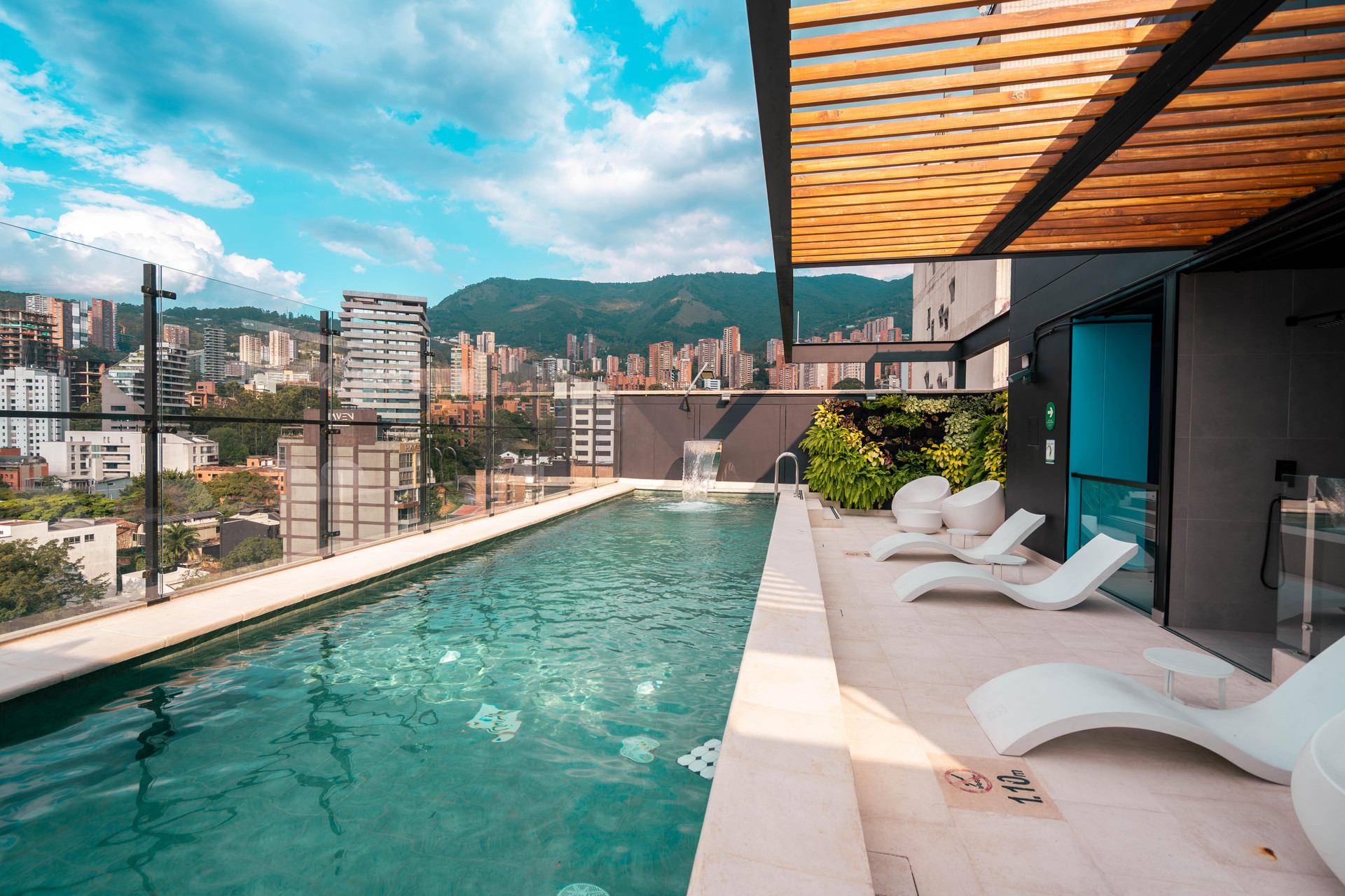 Vista Piscina Calle Flora Hotel By Jalo