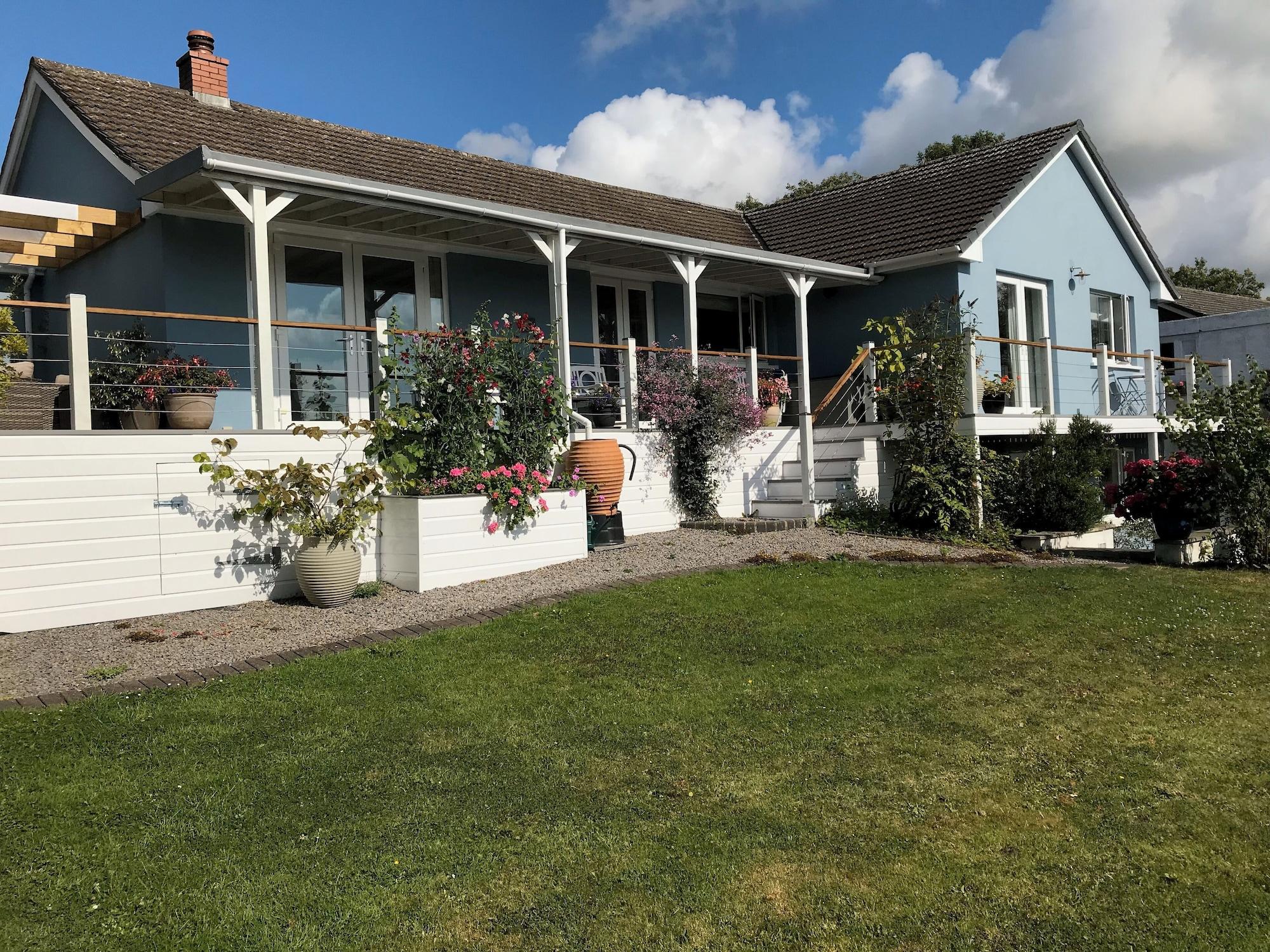 Varios Gower View Luxury bed & Breakfast