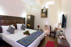Alojamiento - Hotel Dolphinn Agra