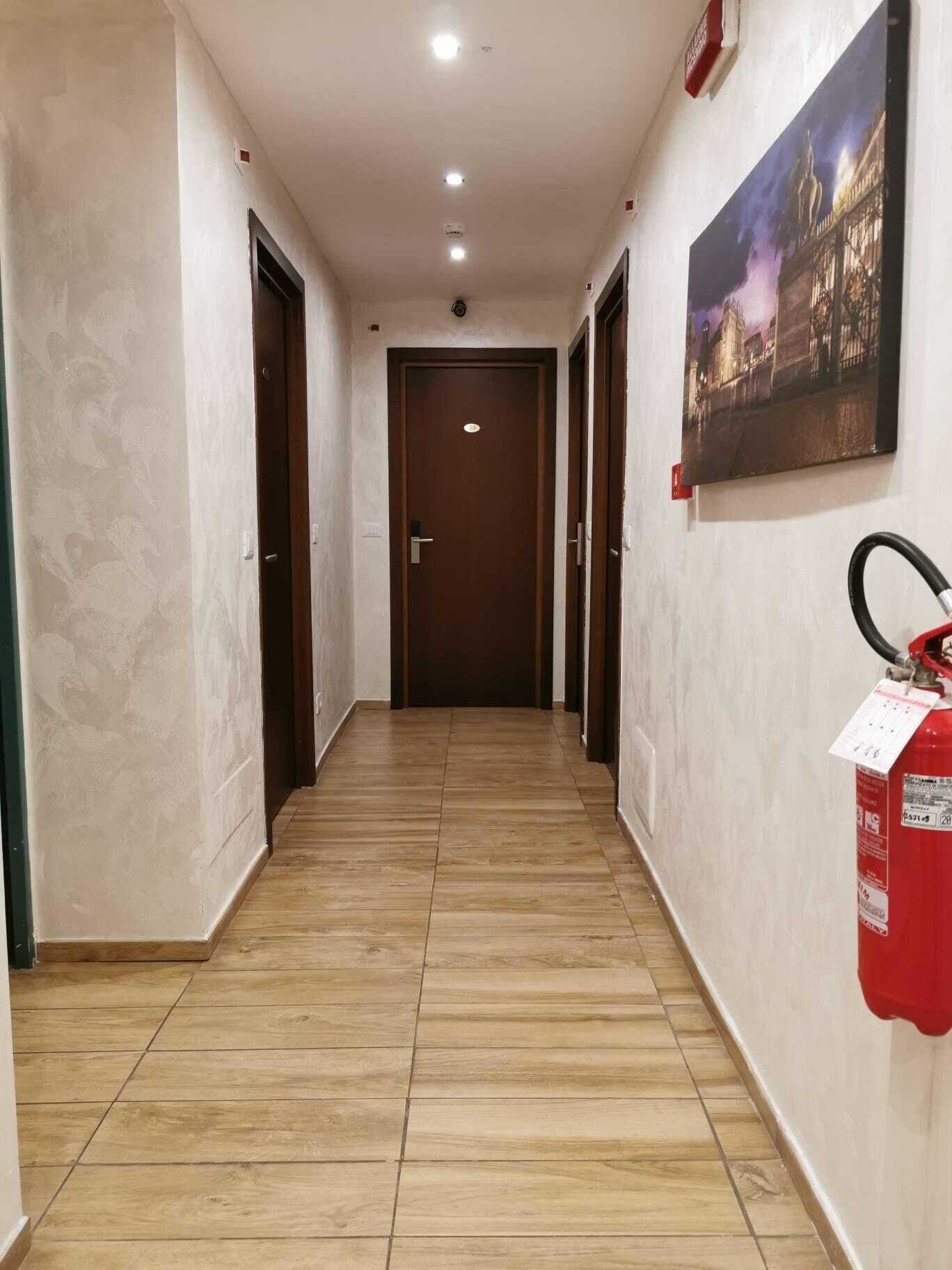 Varios Hotel Orchidea